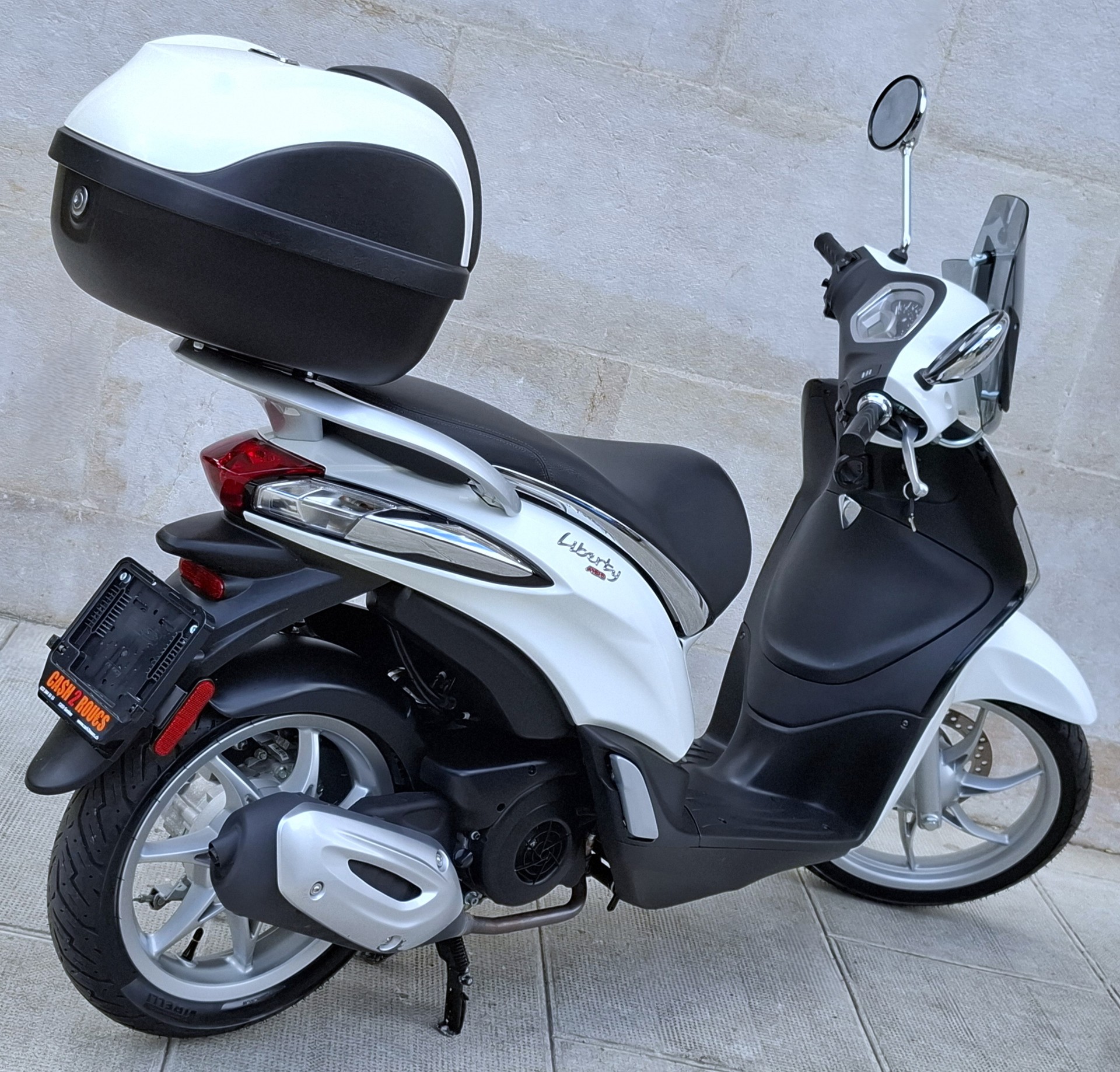 PIAGGIO Liberty 125 iGet ABS-image-4