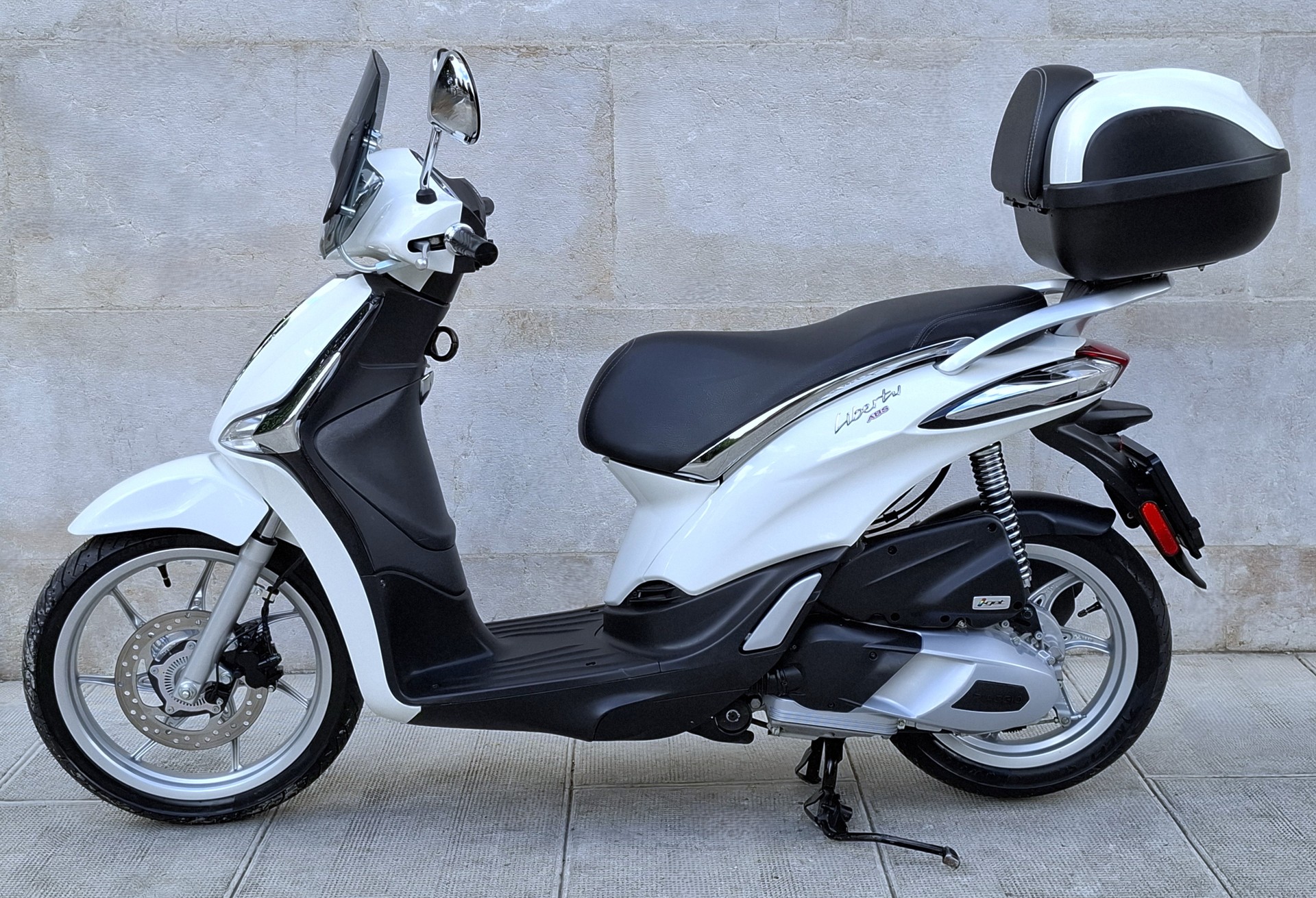 PIAGGIO Liberty 125 iGet ABS-showroom-element-2