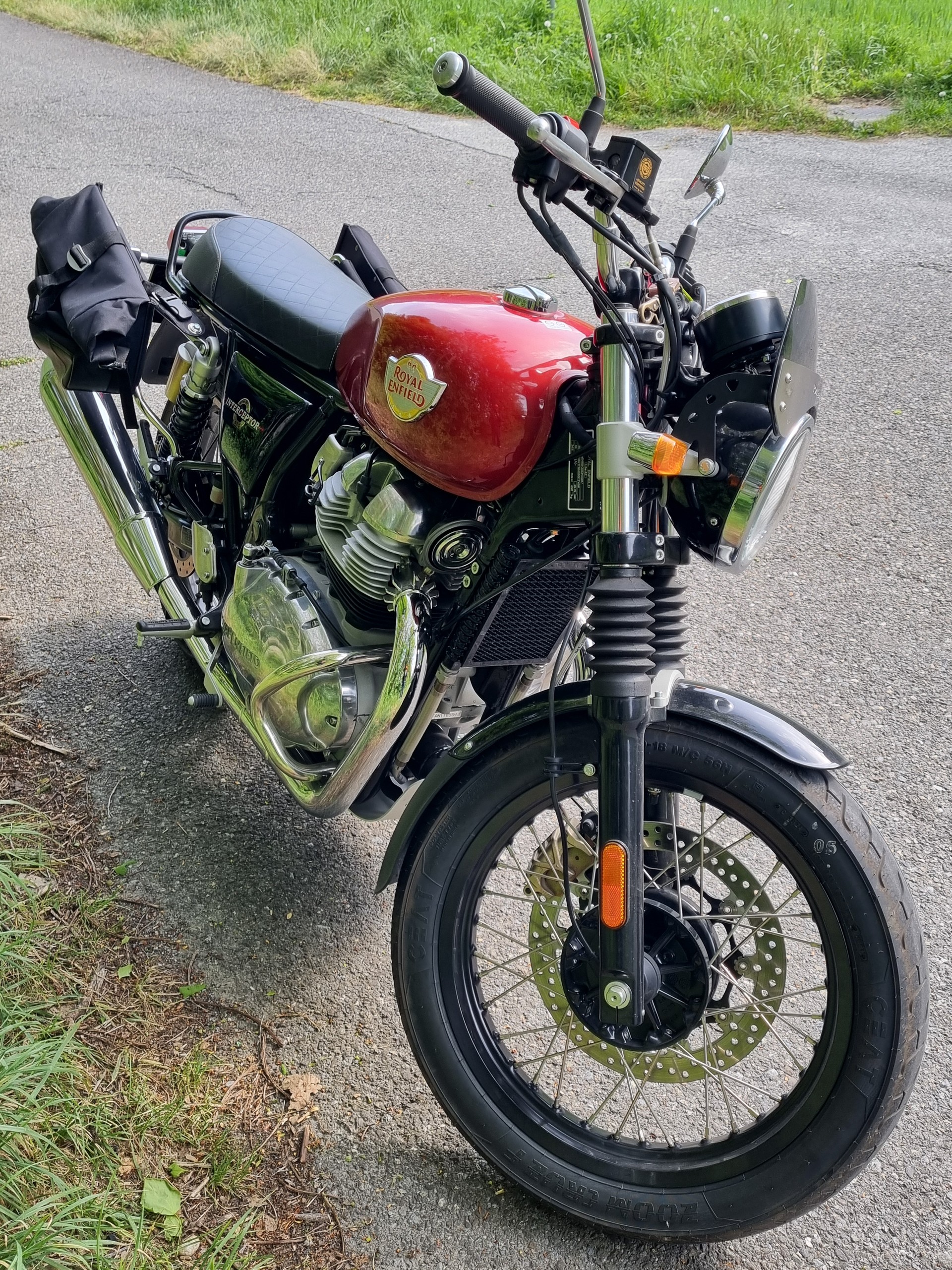 ROYAL ENFIELD INTERCEPTOR 650-image-3