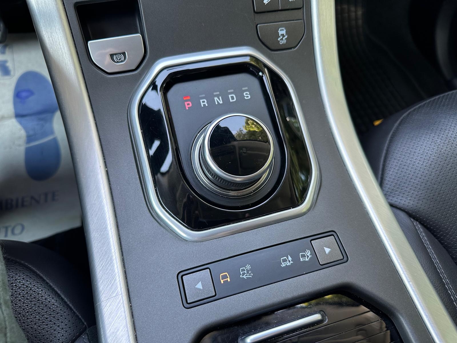 LAND ROVER Range Rover Evoque 2.0 Si4 SE Dynamic AT9-image-11