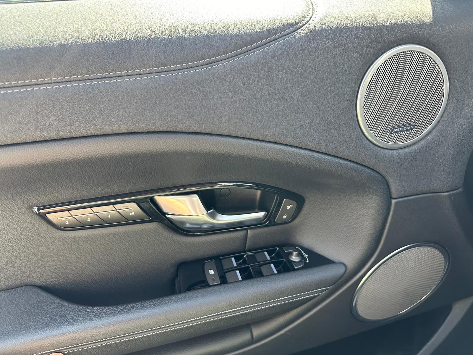 LAND ROVER Range Rover Evoque 2.0 Si4 SE Dynamic AT9-image-14