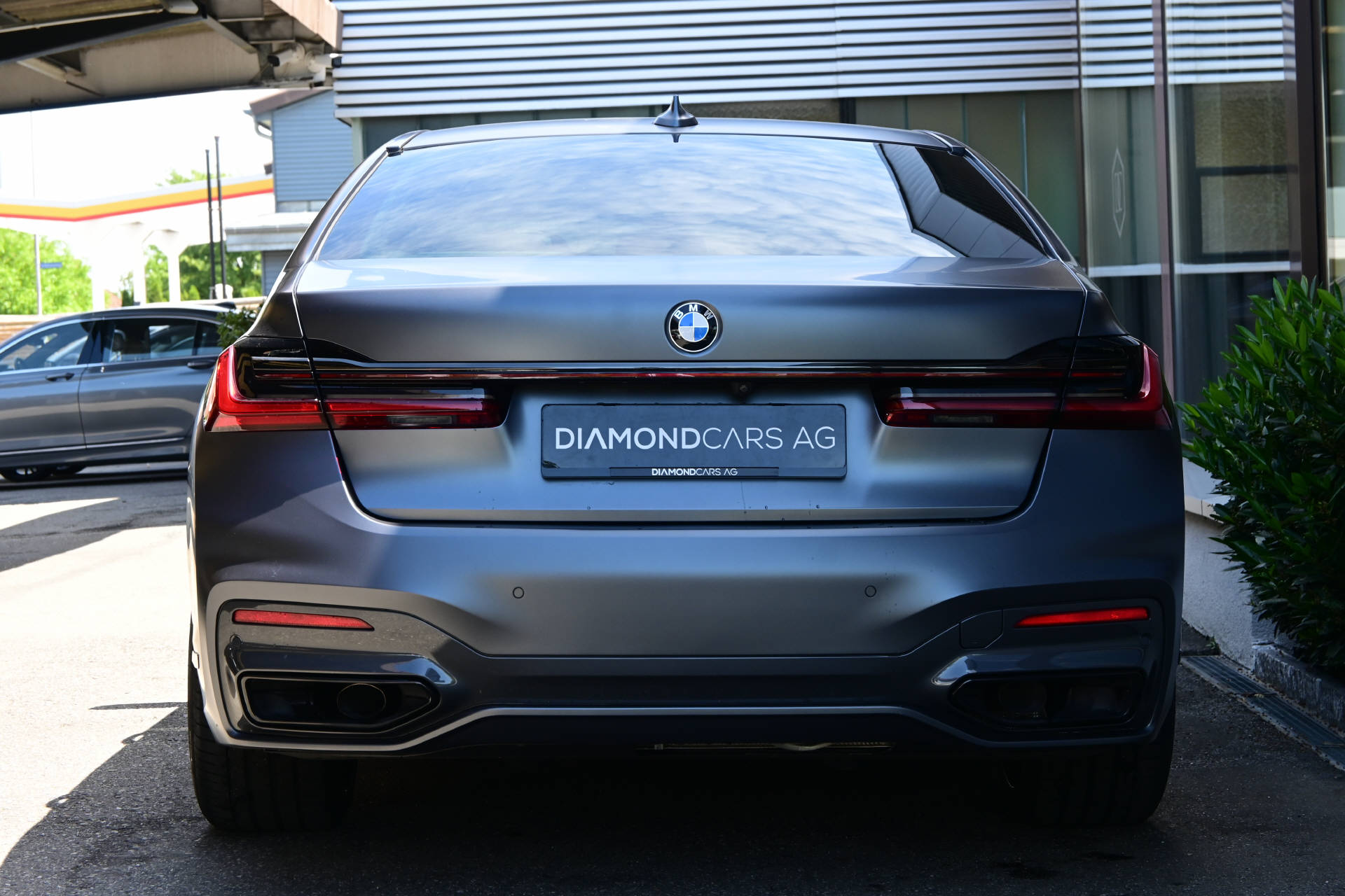 BMW 740d xDrive *M-Sport*Frozen Dark Grey Lackierung*Individual*-image-8