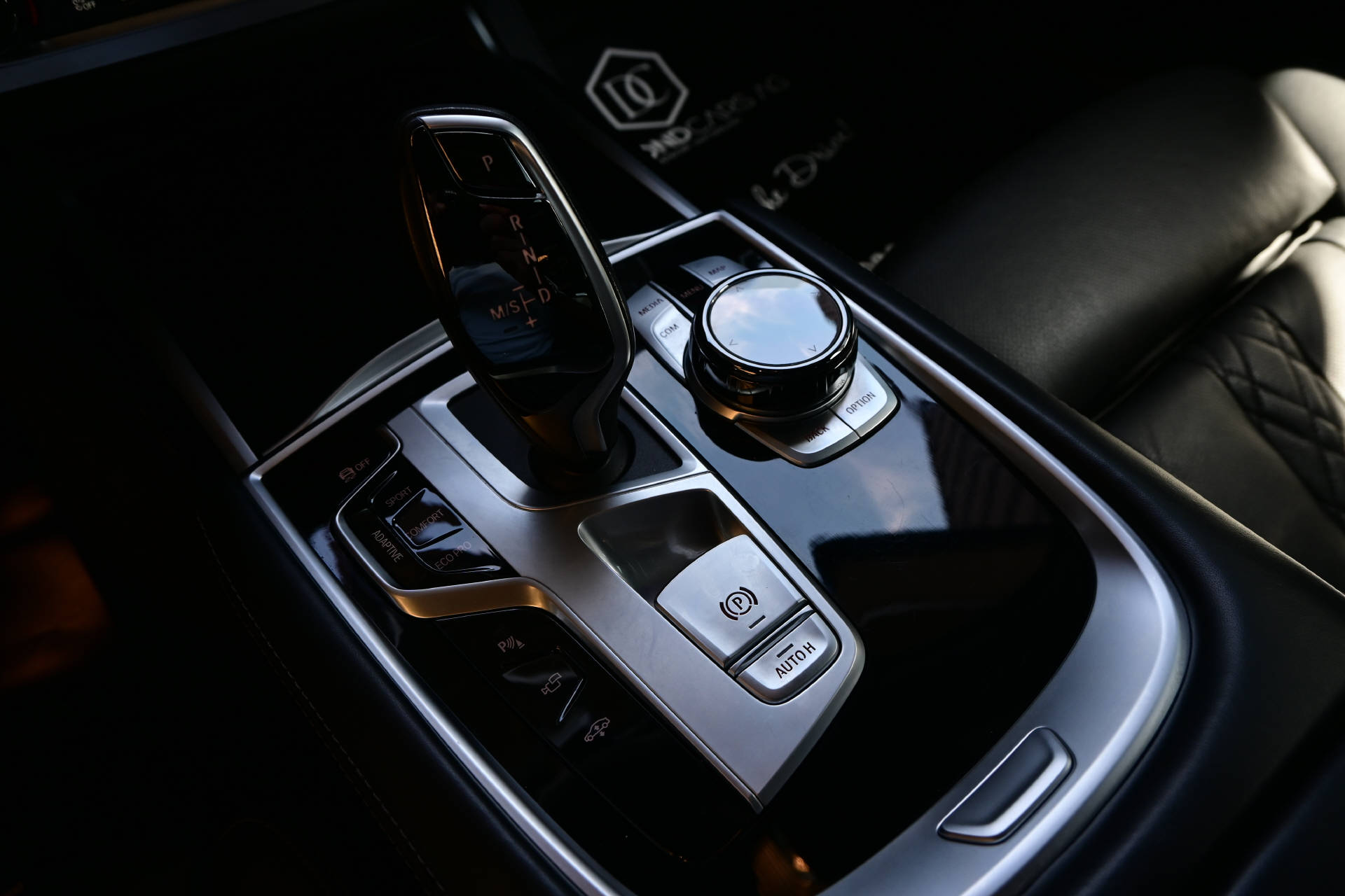 BMW 740d xDrive *M-Sport*Frozen Dark Grey Lackierung*Individual*-image-21