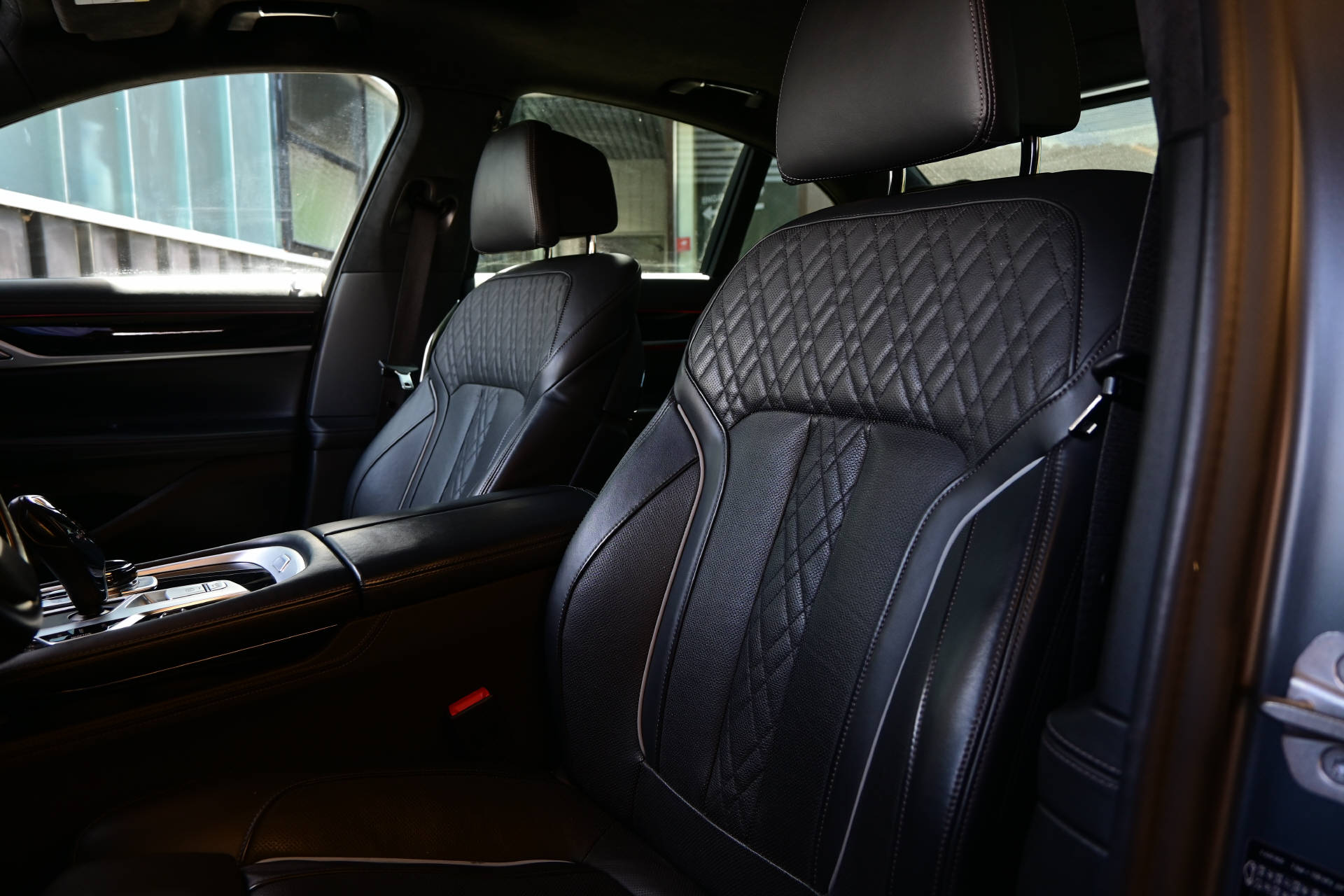 BMW 740d xDrive *M-Sport*Frozen Dark Grey Lackierung*Individual*-image-13