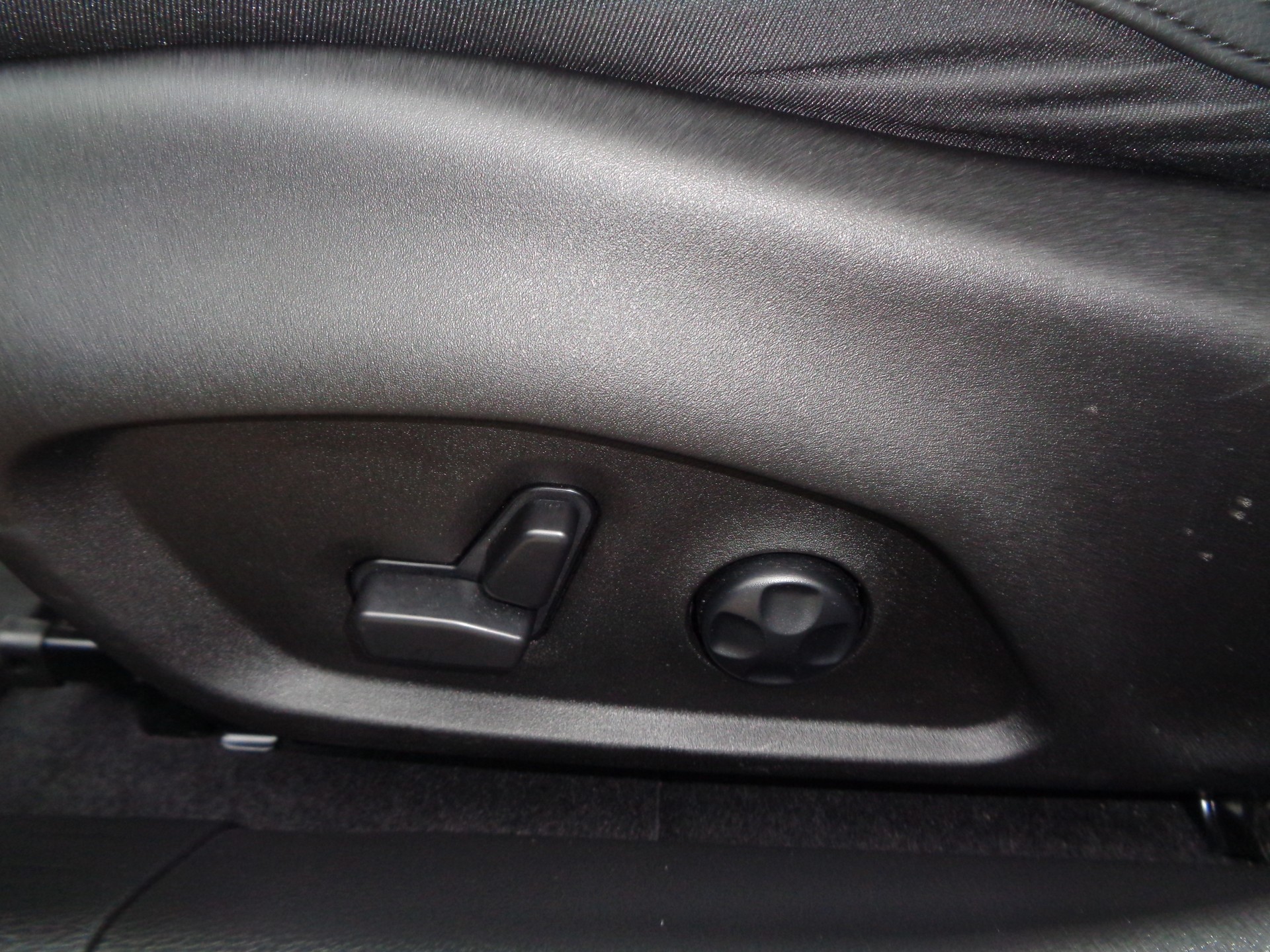JEEP Compass 4x2 1.5 T MHEV Summit-image-23