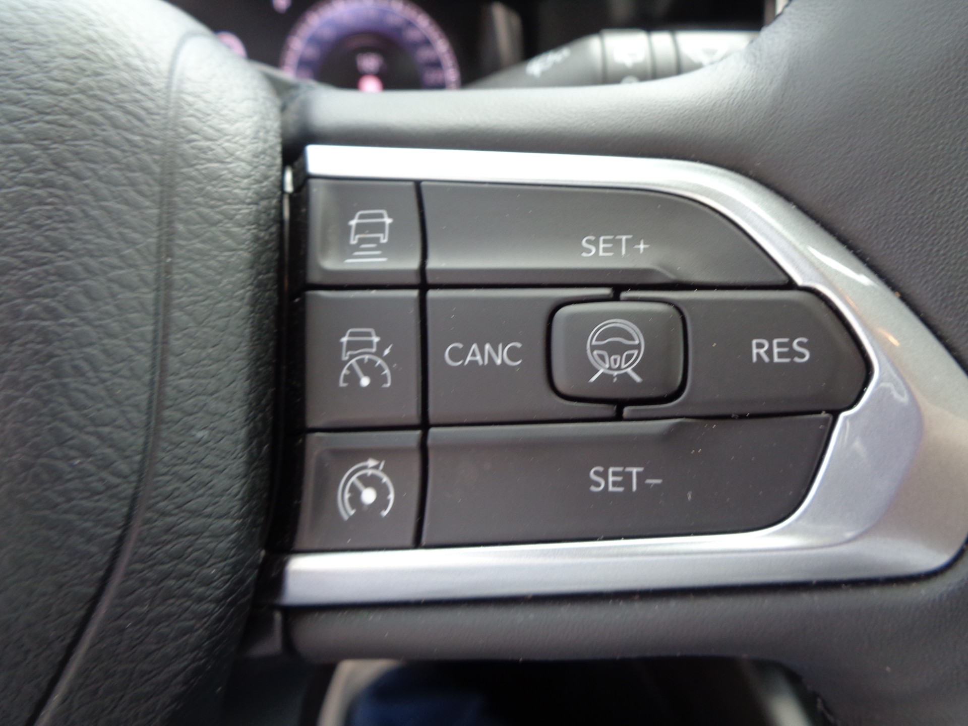 JEEP Compass 4x2 1.5 T MHEV Summit-image-21