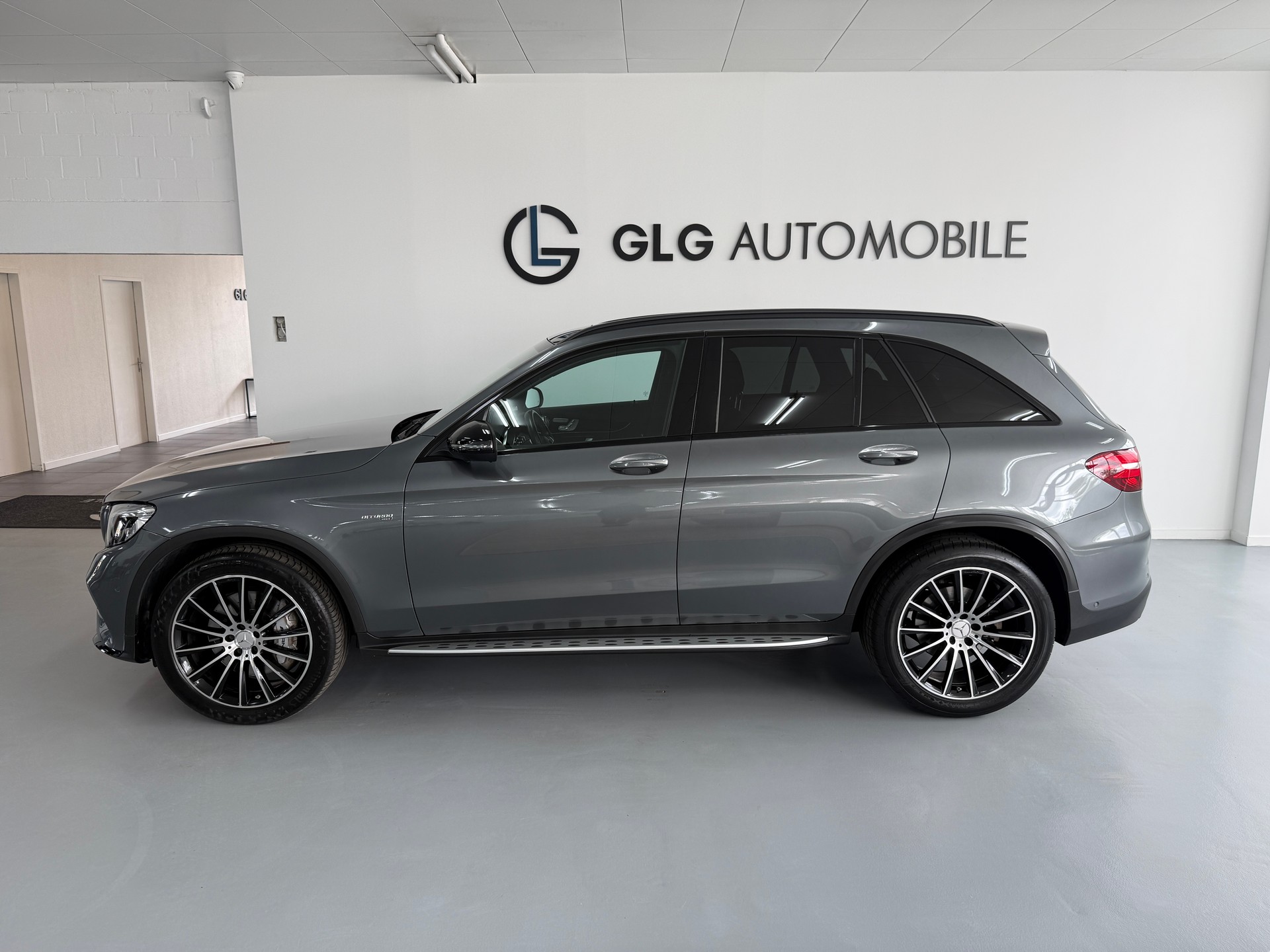 MERCEDES-BENZ GLC 43 AMG 4Matic 9G-Tronic-showroom-element-1