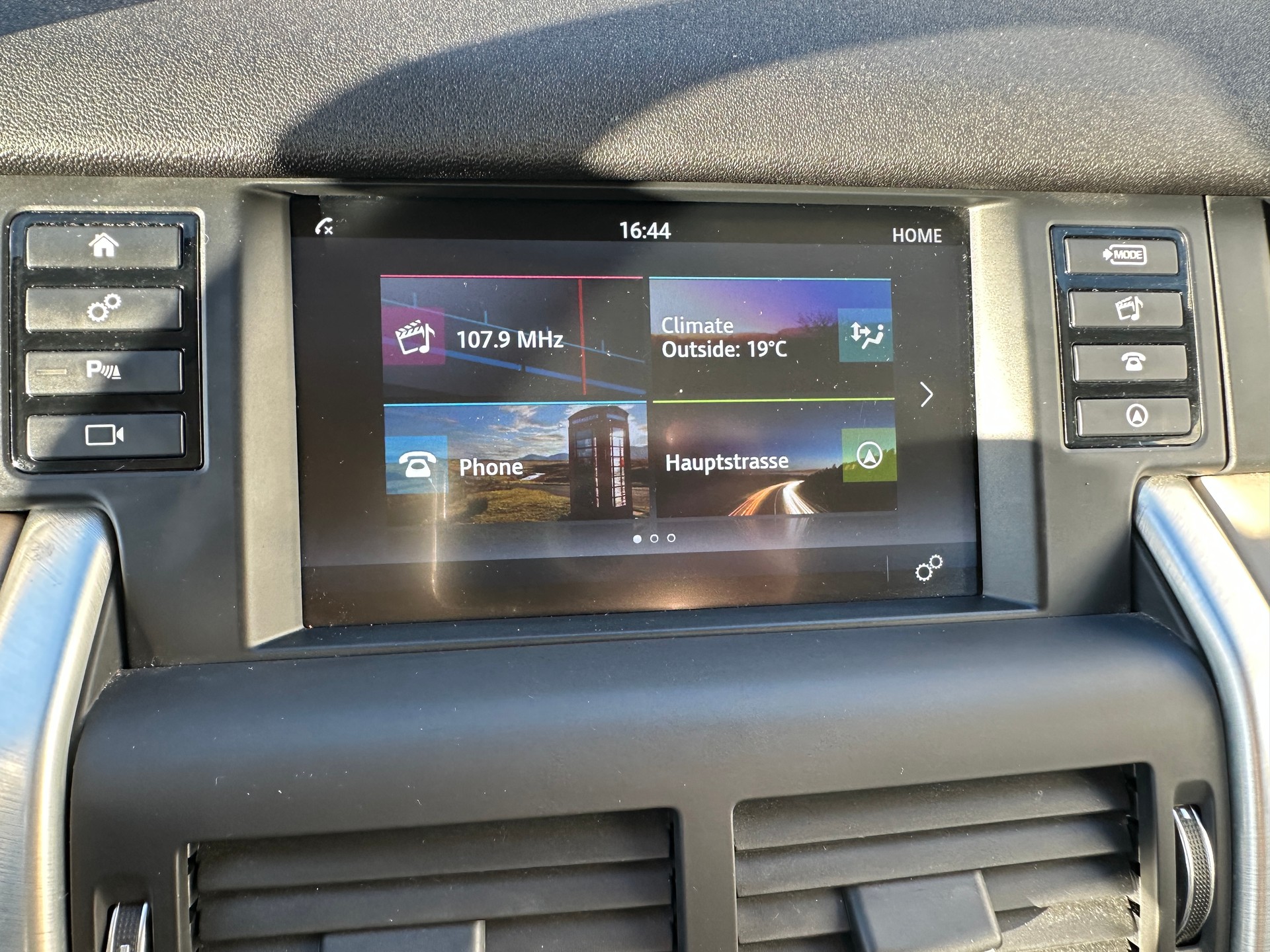 LAND ROVER Discovery Sport 2.0 TD4 HSE AT9-image-12