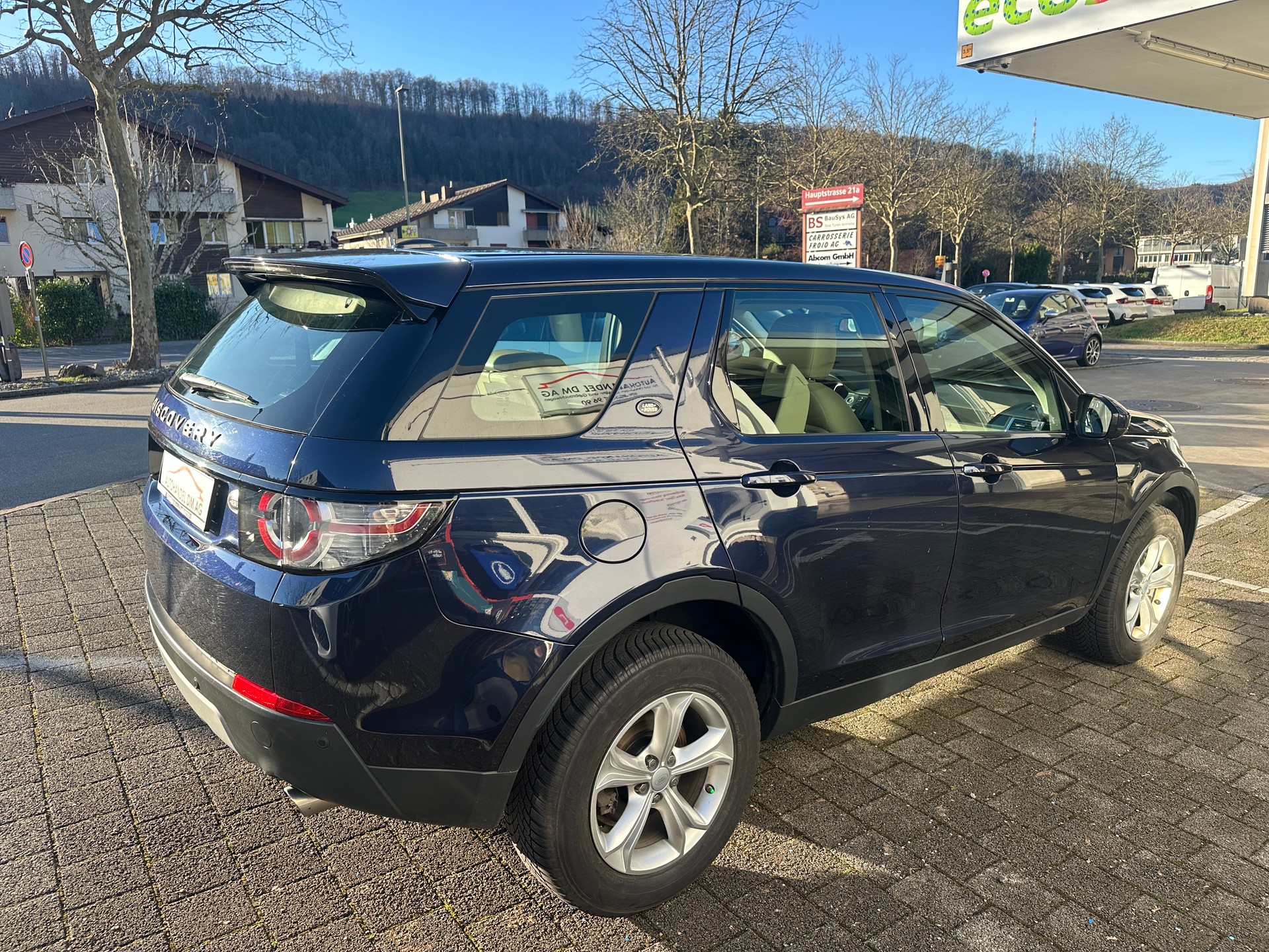 LAND ROVER Discovery Sport 2.0 TD4 HSE AT9-image-6