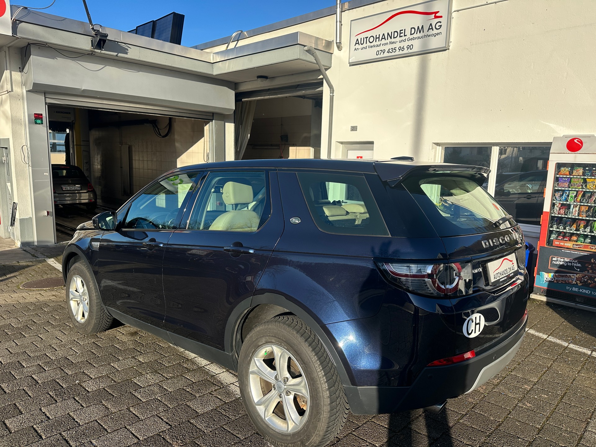 LAND ROVER Discovery Sport 2.0 TD4 HSE AT9-image-4