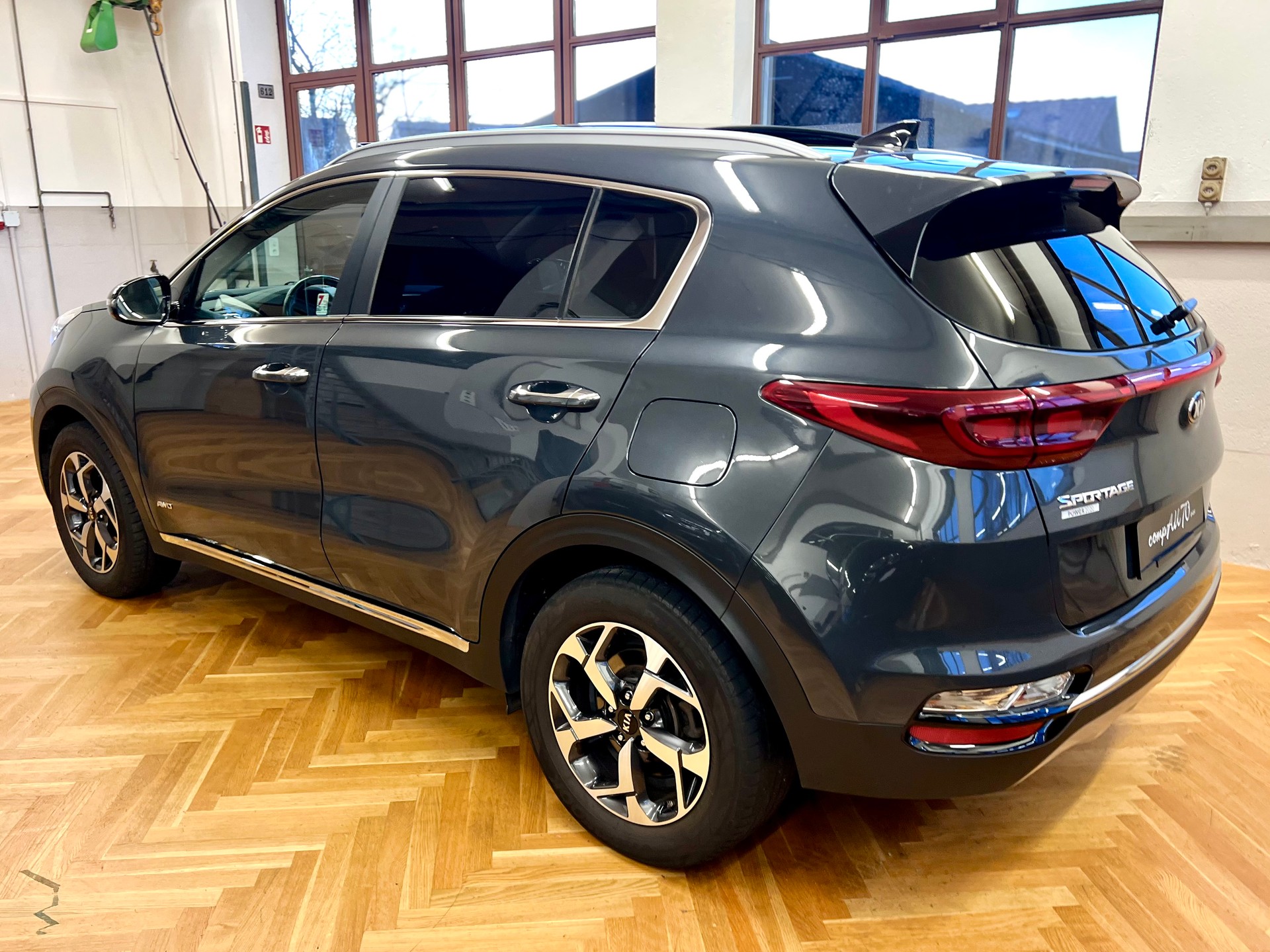 KIA Sportage 1.6CRDi Mild Hybrid Power 2020 4WD Automat-image-5