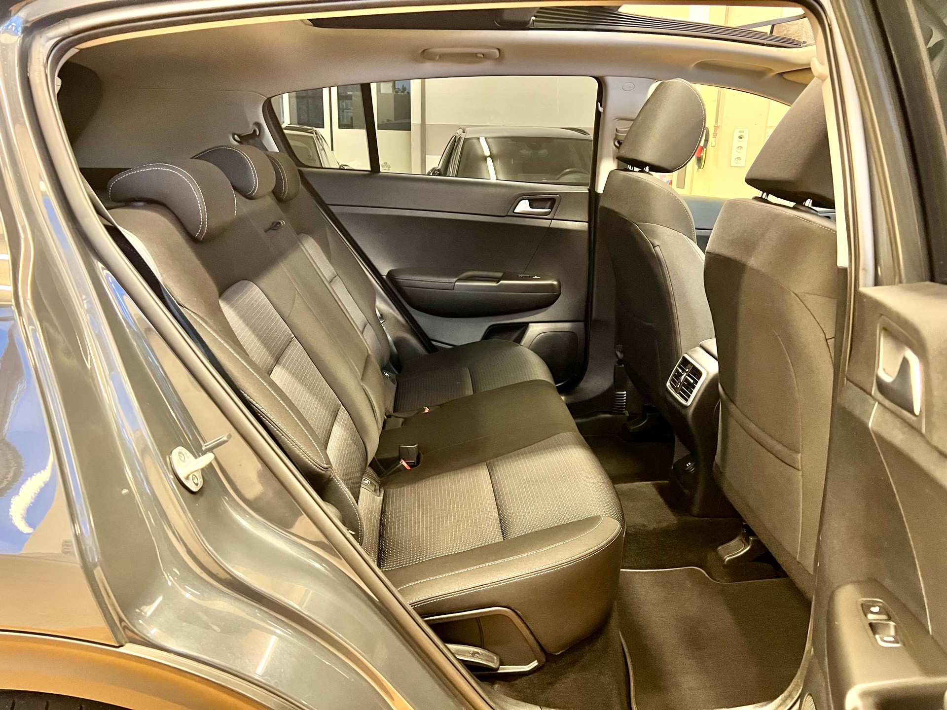 KIA Sportage 1.6CRDi Mild Hybrid Power 2020 4WD Automat-image-22