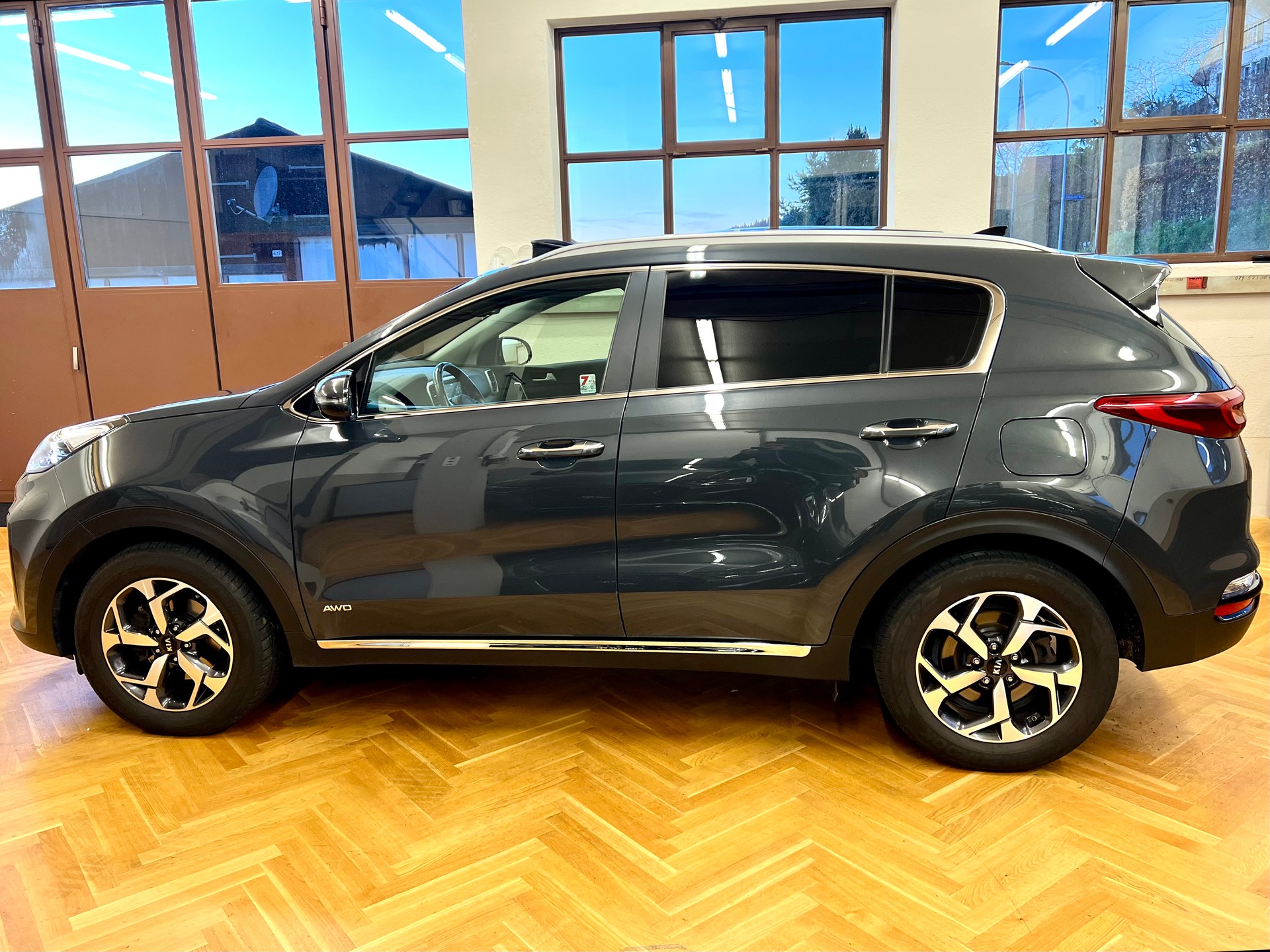 KIA Sportage 1.6CRDi Mild Hybrid Power 2020 4WD Automat-image-4
