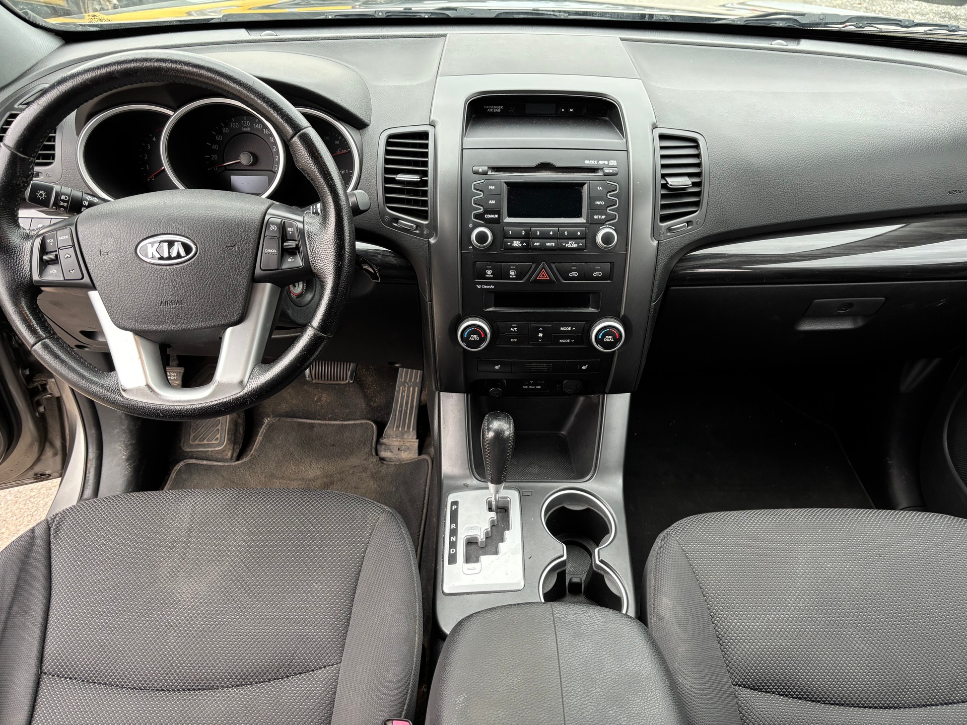 KIA Sorento 2.2 CRDI Style-image-6