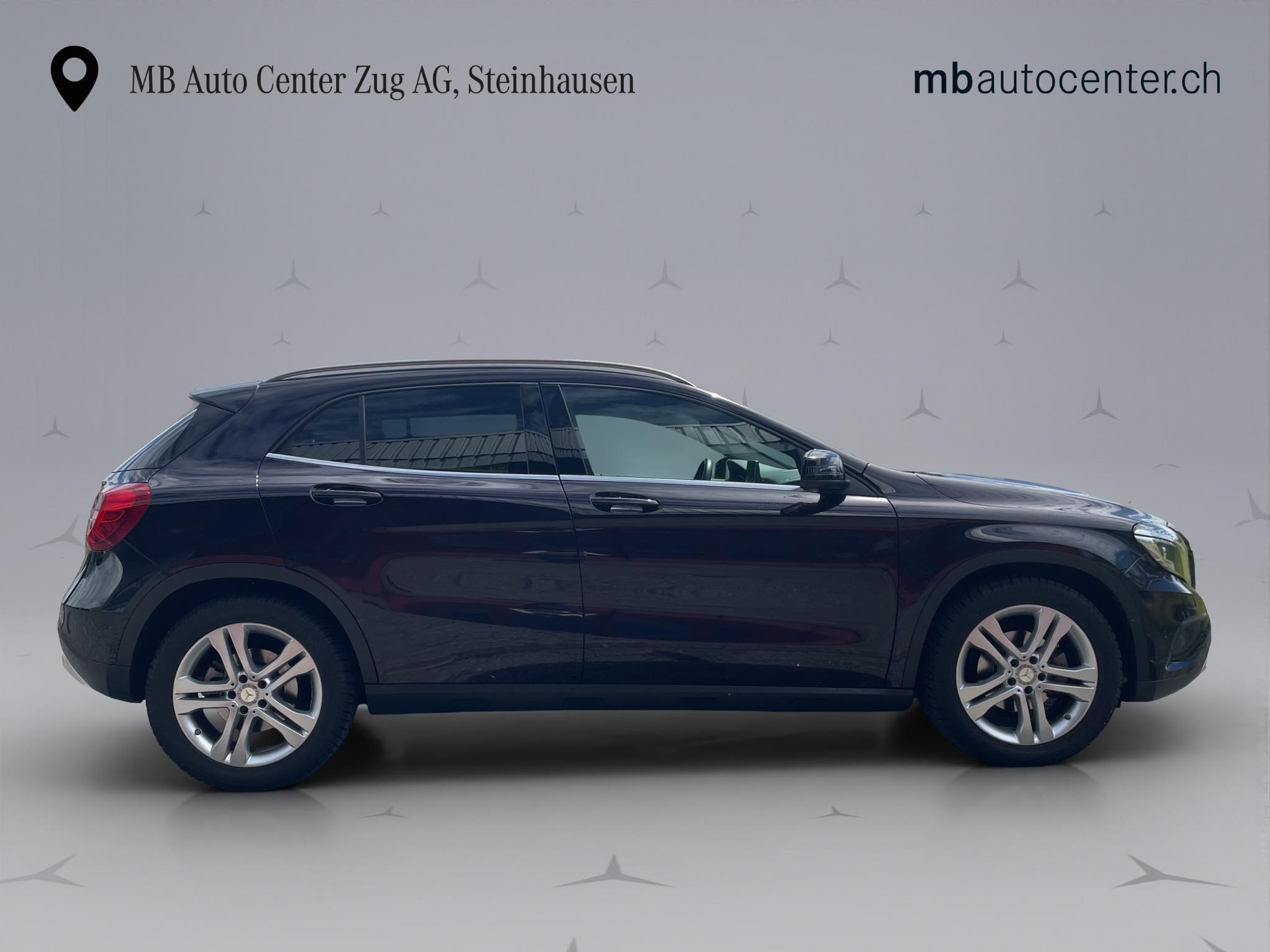 MERCEDES-BENZ GLA 200 d Urban 4M-image-6