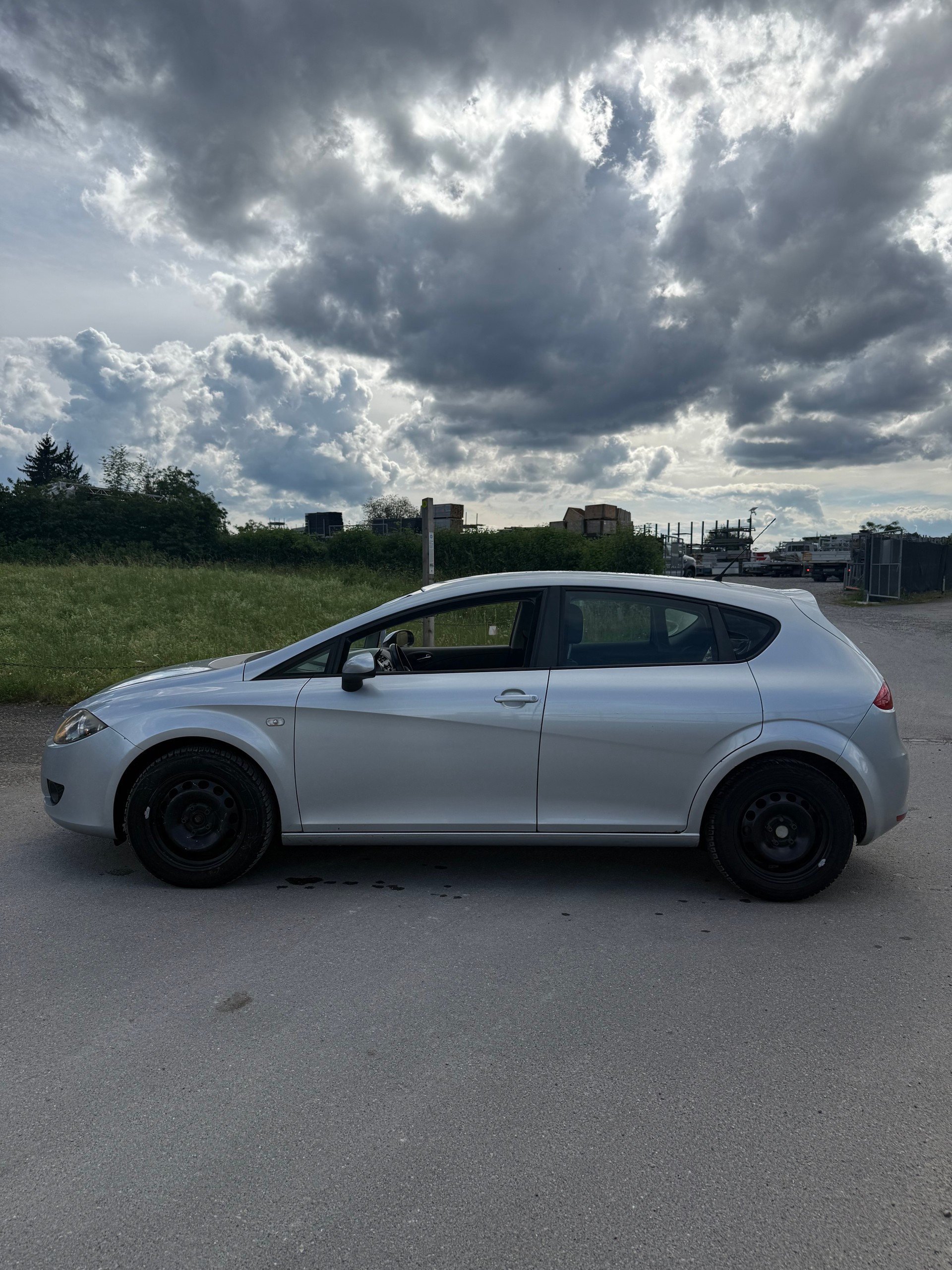 SEAT Leon 1.6 Reference-image-3