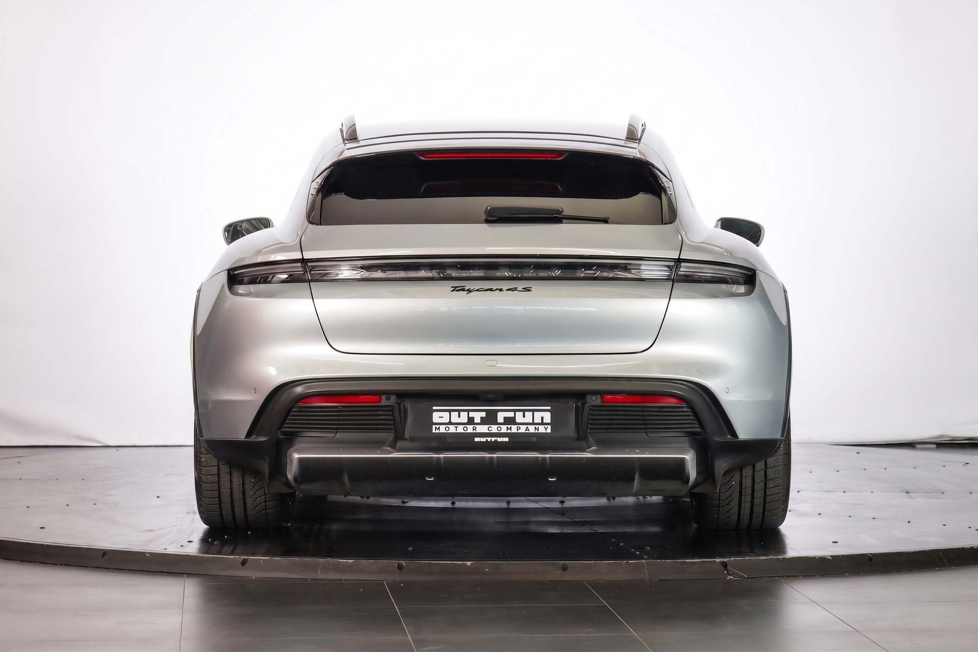PORSCHE Taycan 4S Cross Turismo-showroom-element-2