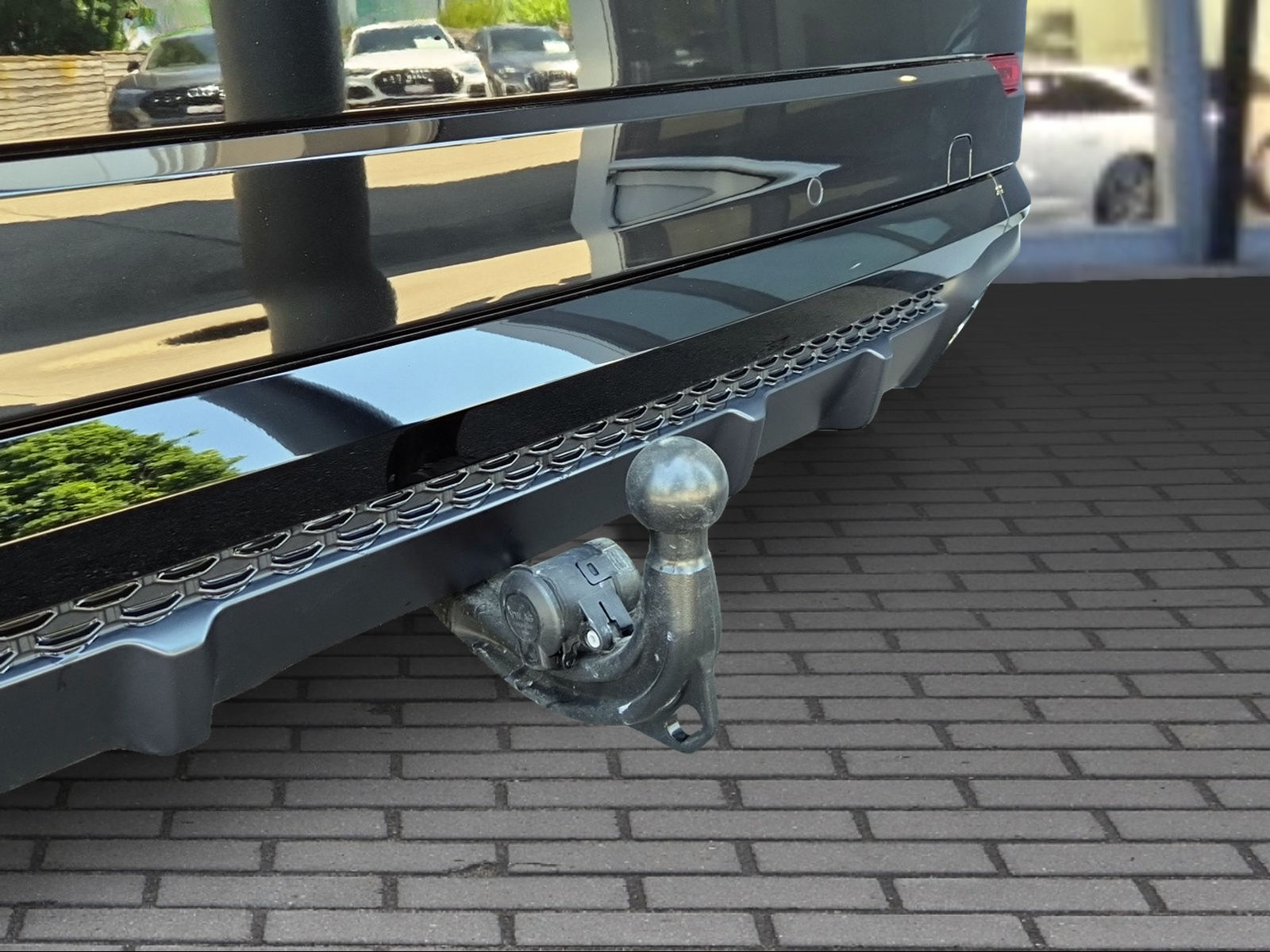AUDI SQ8 SUV TFSI quattro tiptronic Mythosschwarz Metallic-image-19