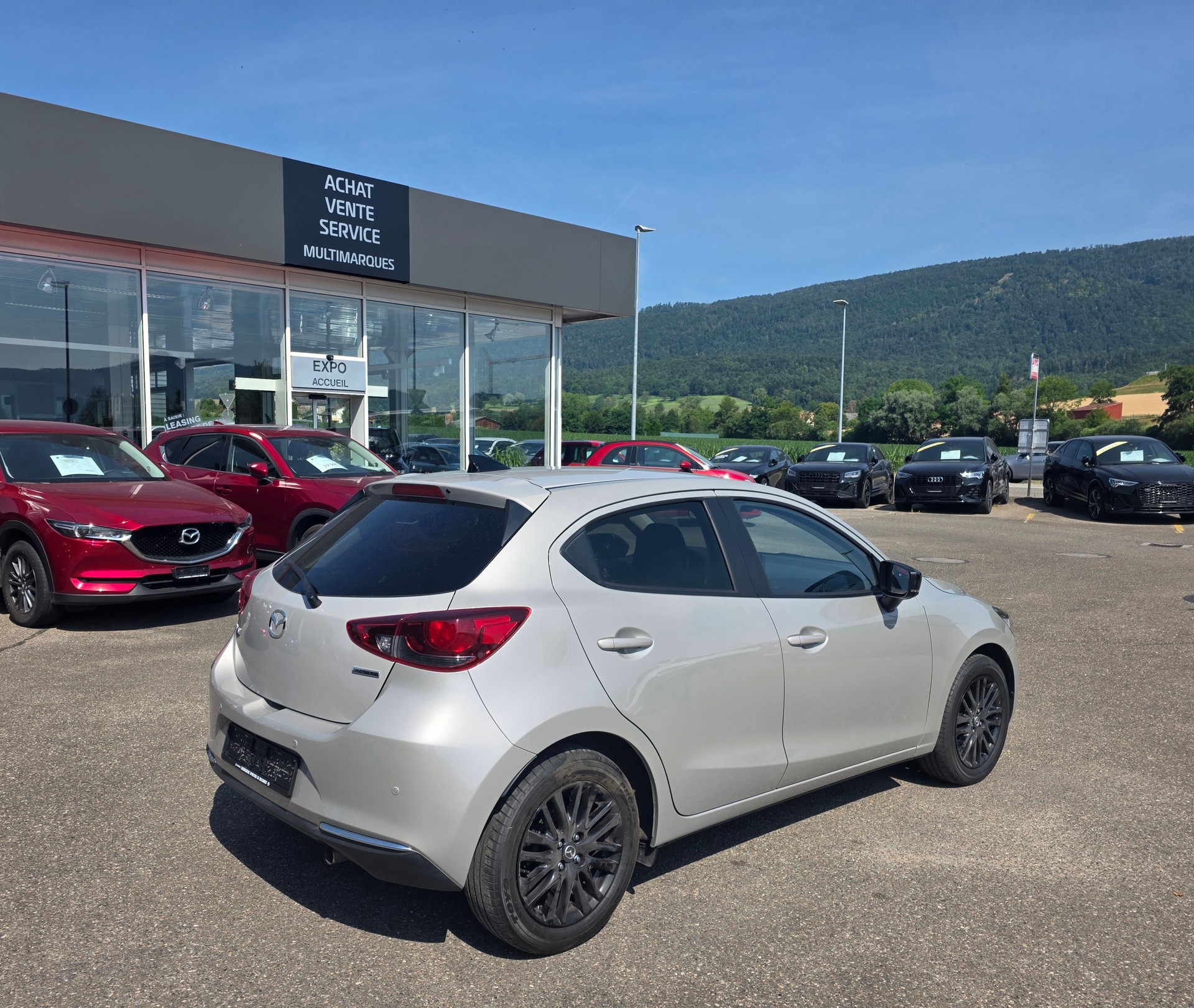 MAZDA 2 SKYACTIV-G 90 Homura Automat-image-3