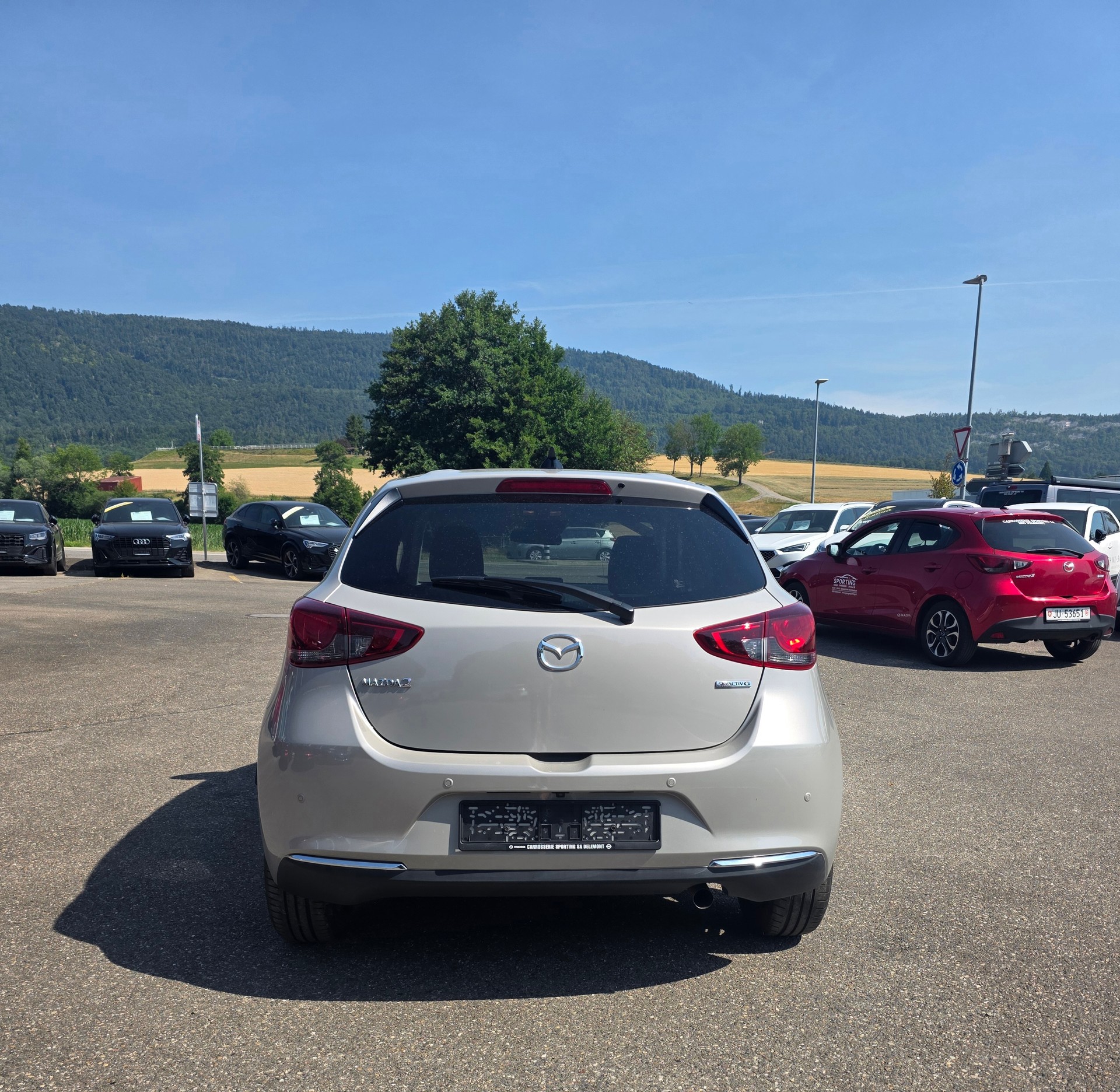 MAZDA 2 SKYACTIV-G 90 Homura Automat-image-4