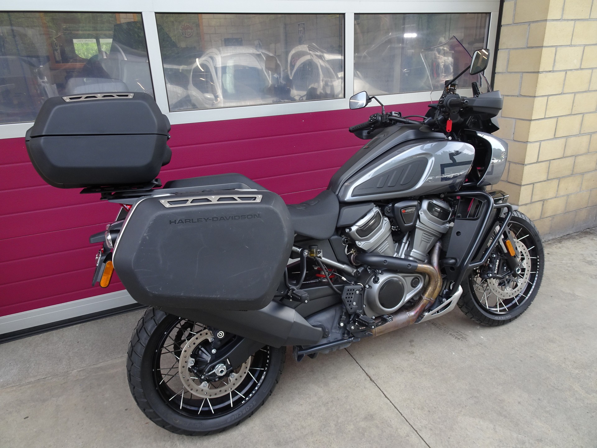 HARLEY-DAVIDSON RA Pan America 1250 Special-showroom-element-3