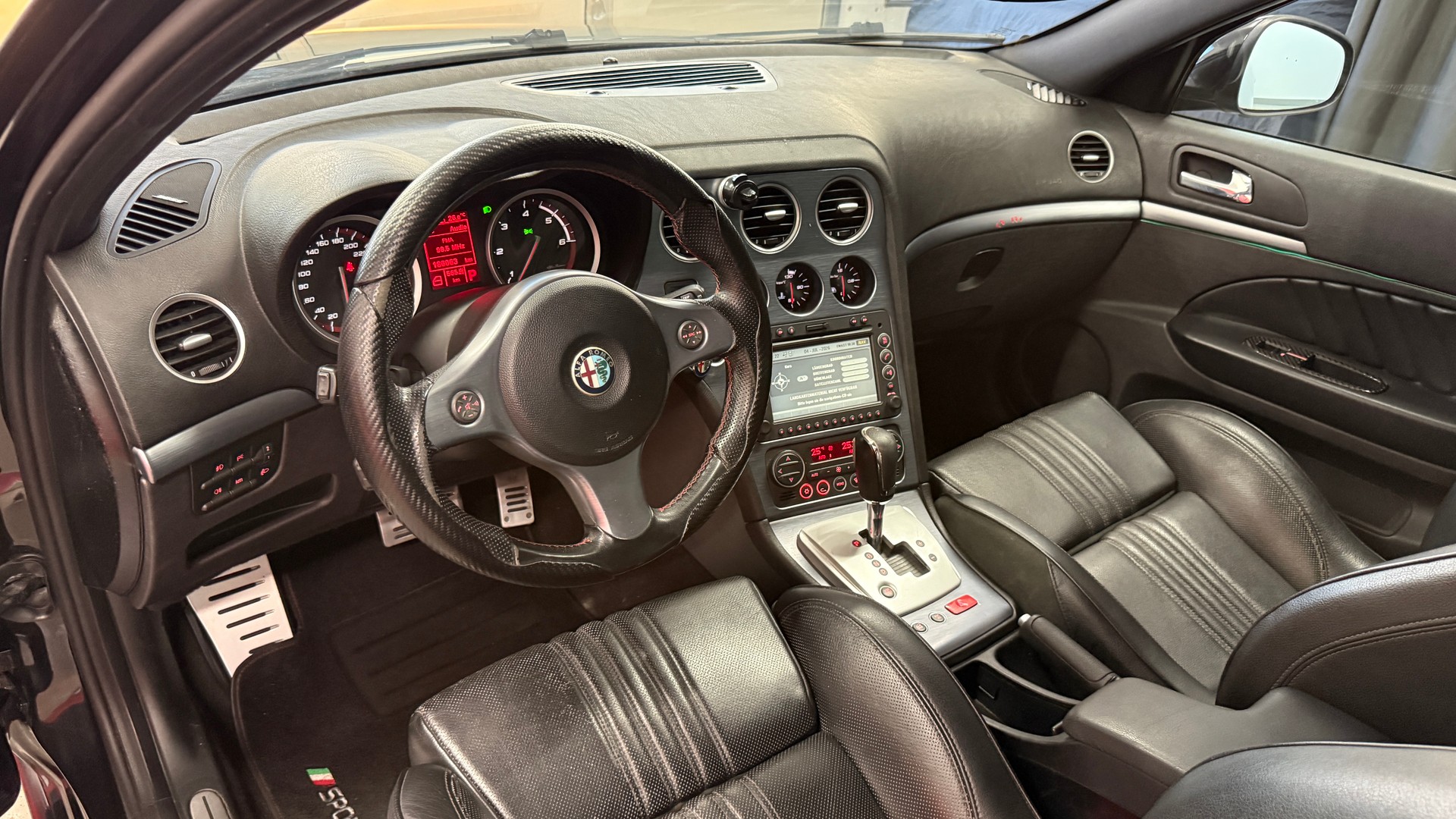 ALFA ROMEO 159 Sportwagon 2.4 JTD Distinctive Q-Tronic-image-7