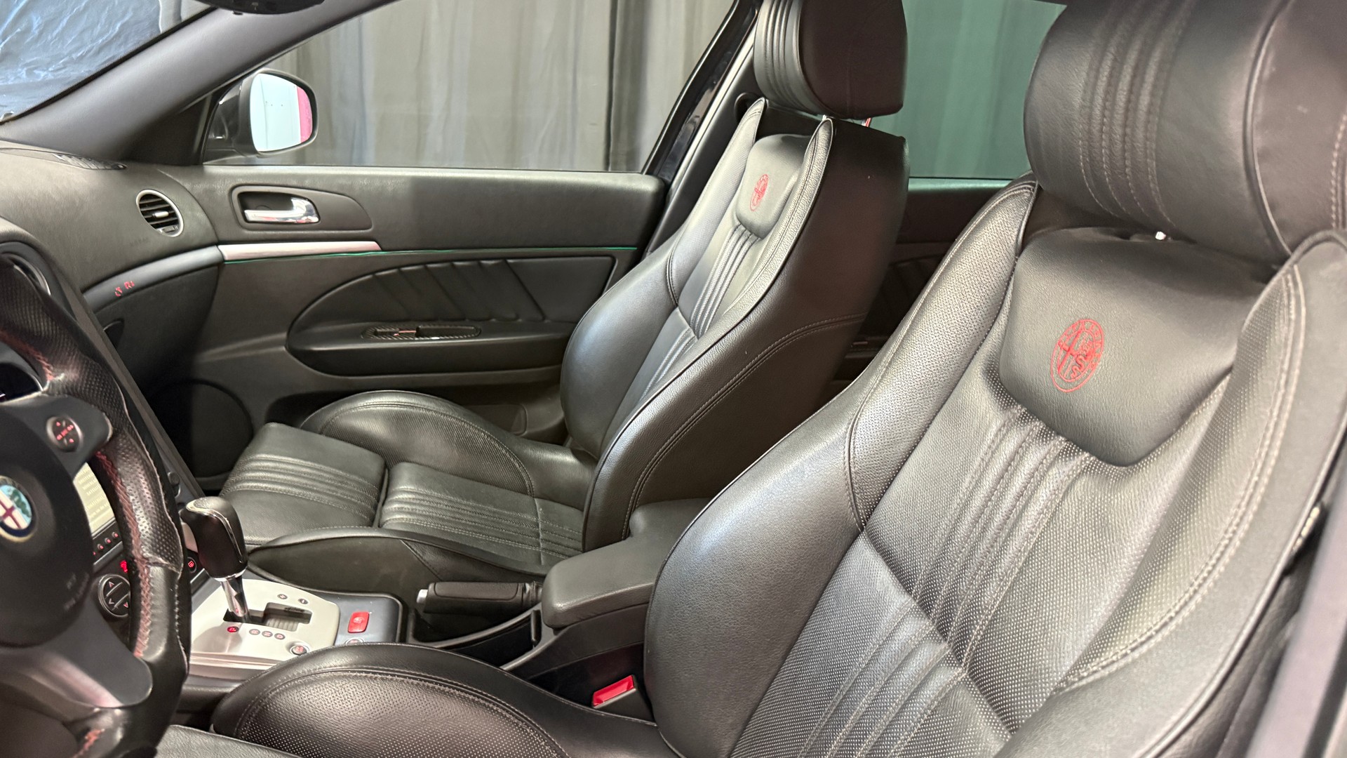 ALFA ROMEO 159 Sportwagon 2.4 JTD Distinctive Q-Tronic-image-8