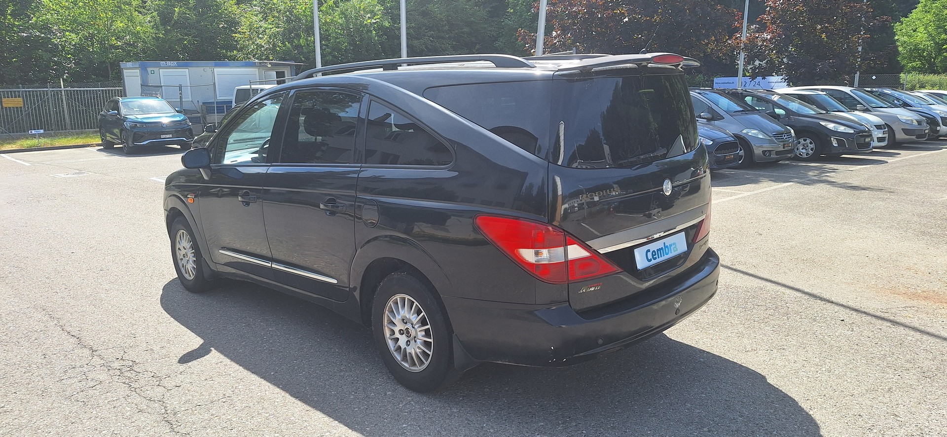 KGM-SsangYong Rodius SV 270 Xdi 4WD Automatic-showroom-element-3