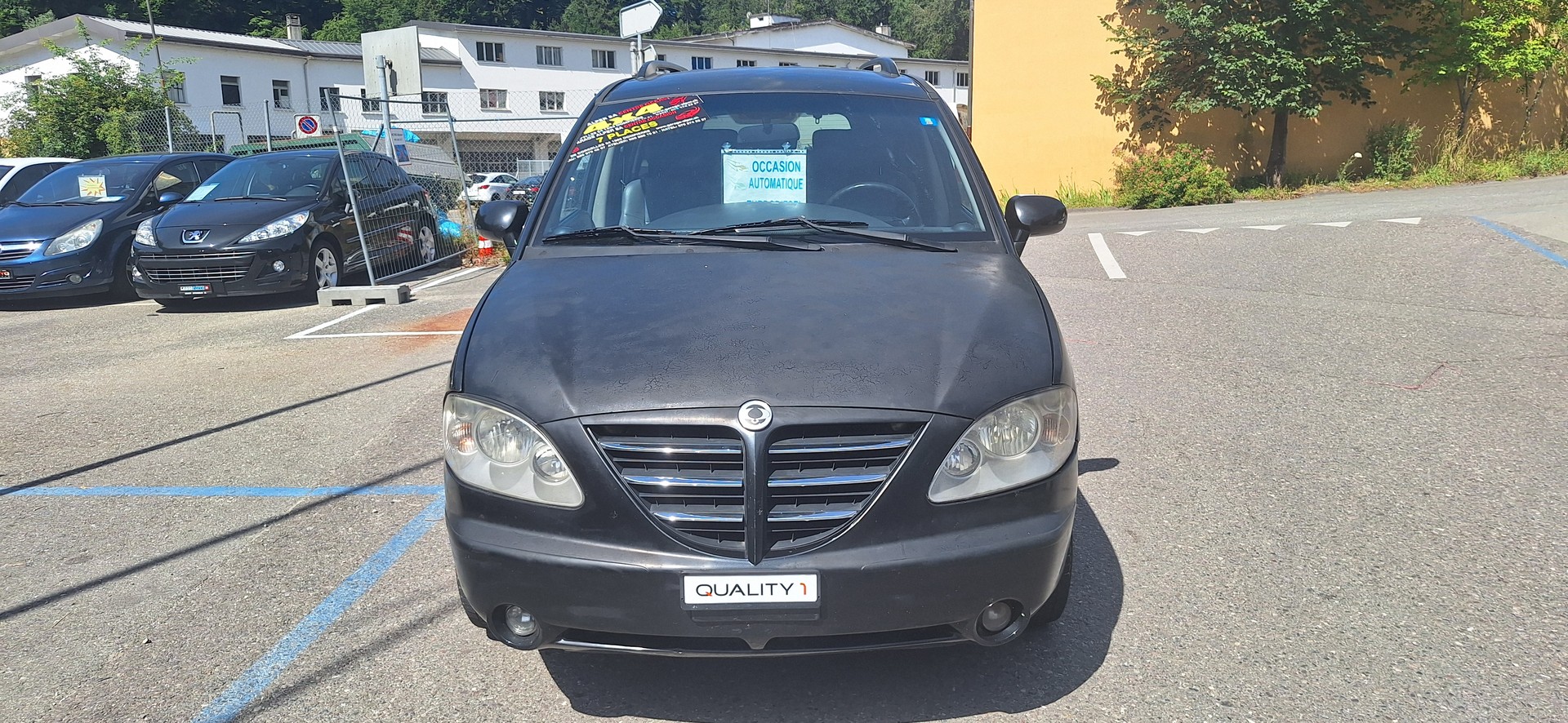 KGM-SsangYong Rodius SV 270 Xdi 4WD Automatic-showroom-element-1