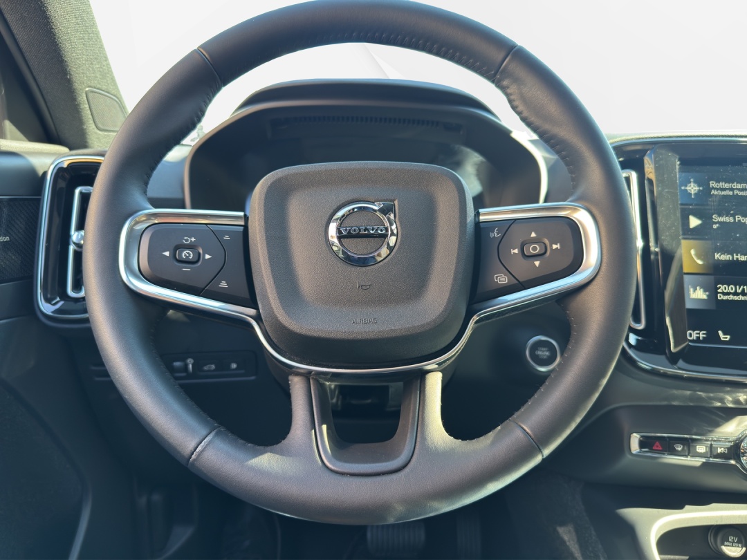 VOLVO XC40 T5 TwE Inscription DCT-image-14