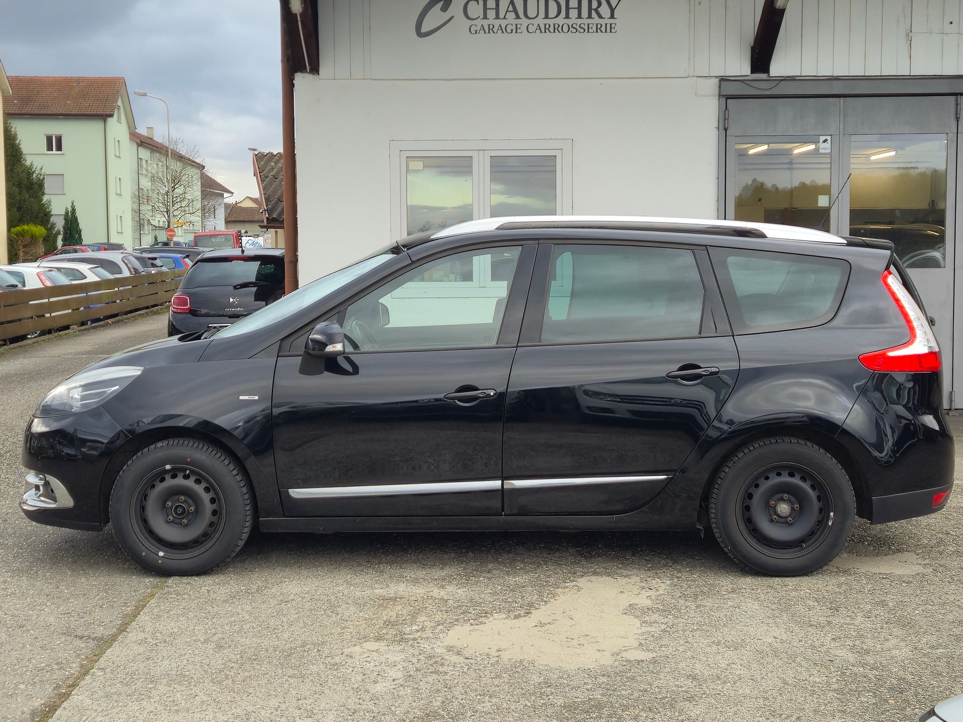 RENAULT Grand Scénic 1.2 16V Turbo Bose-image-8