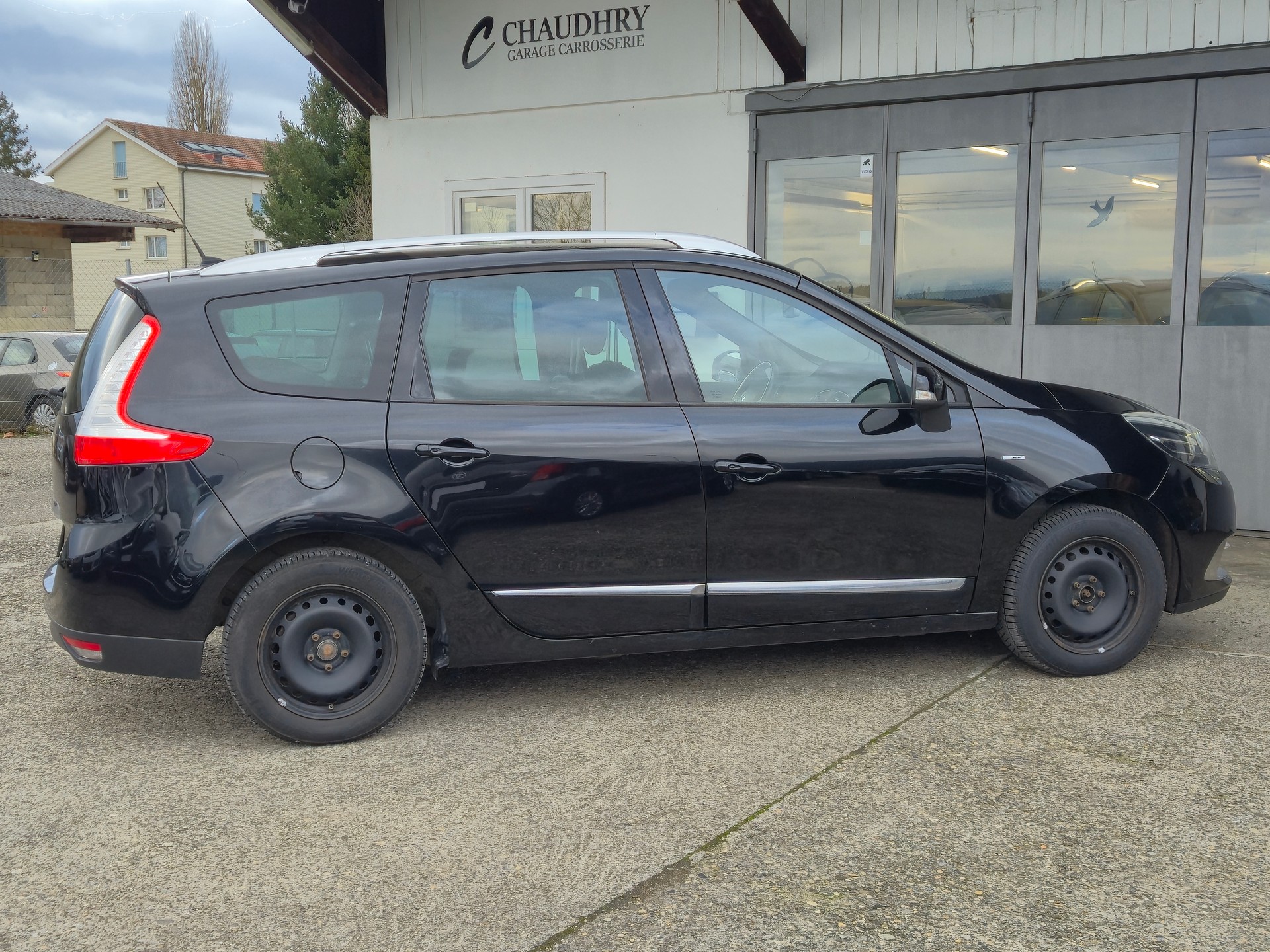 RENAULT Grand Scénic 1.2 16V Turbo Bose-showroom-element-3