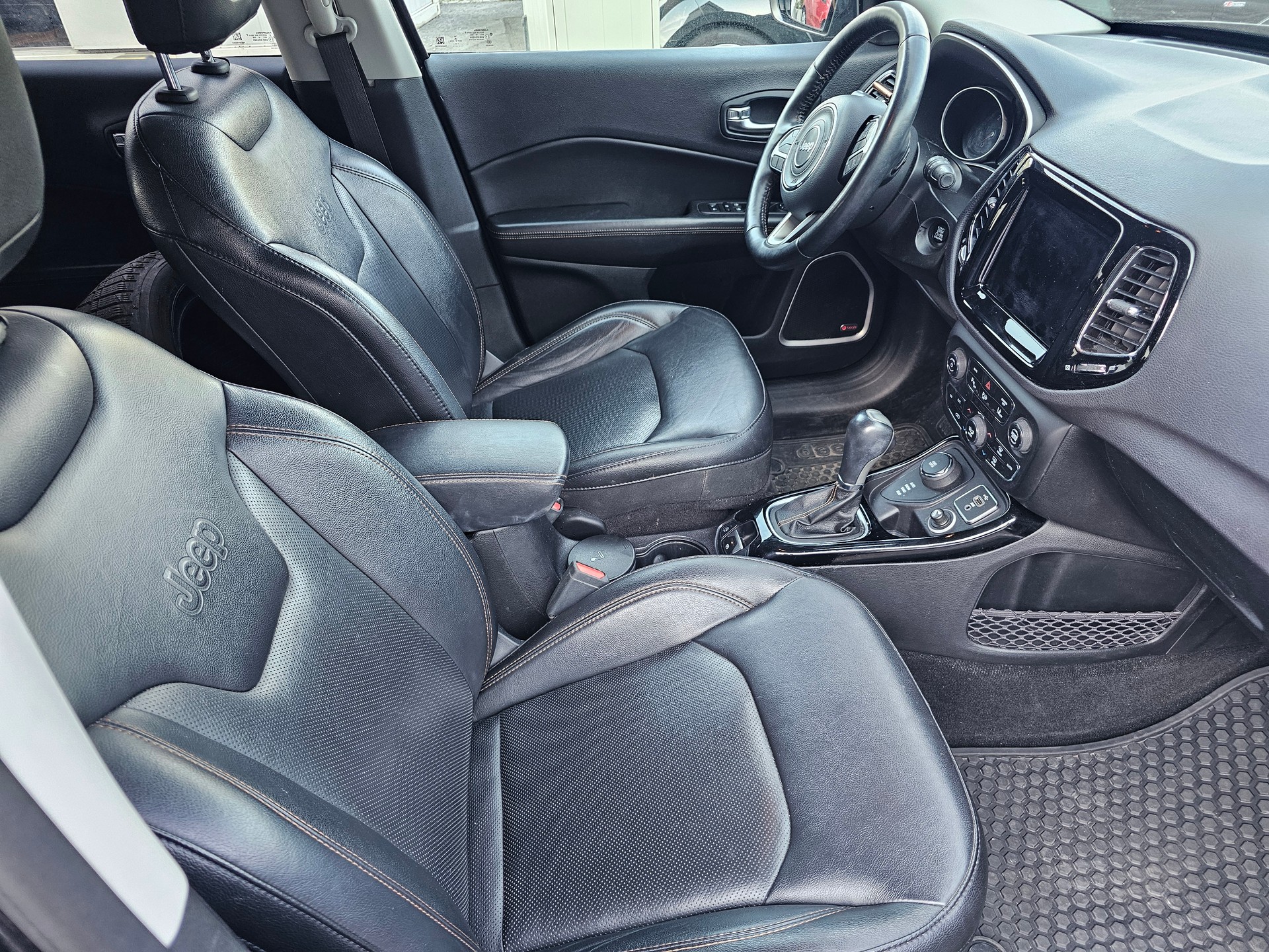 JEEP Compass 2.0CRD Limited AWD 9ATX-image-2