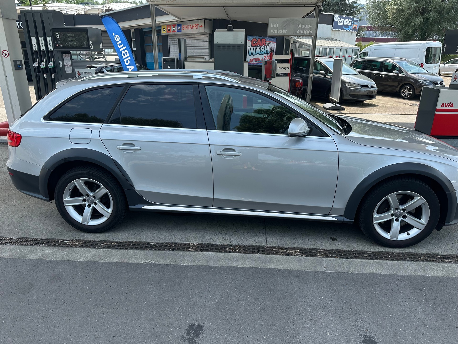 AUDI A4 allroad 3.0 TDI quattro S-tronic-image-6