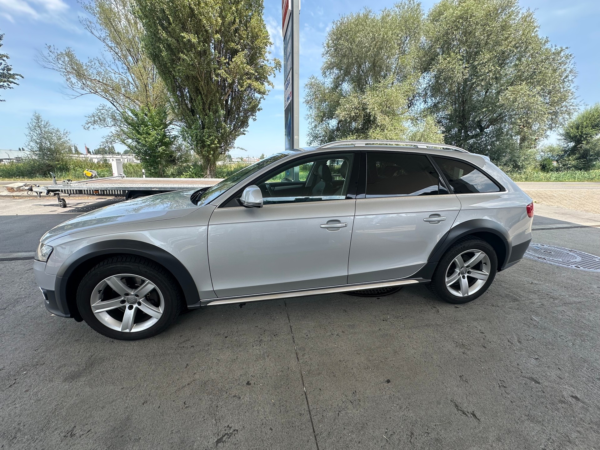 AUDI A4 allroad 3.0 TDI quattro S-tronic-image-7