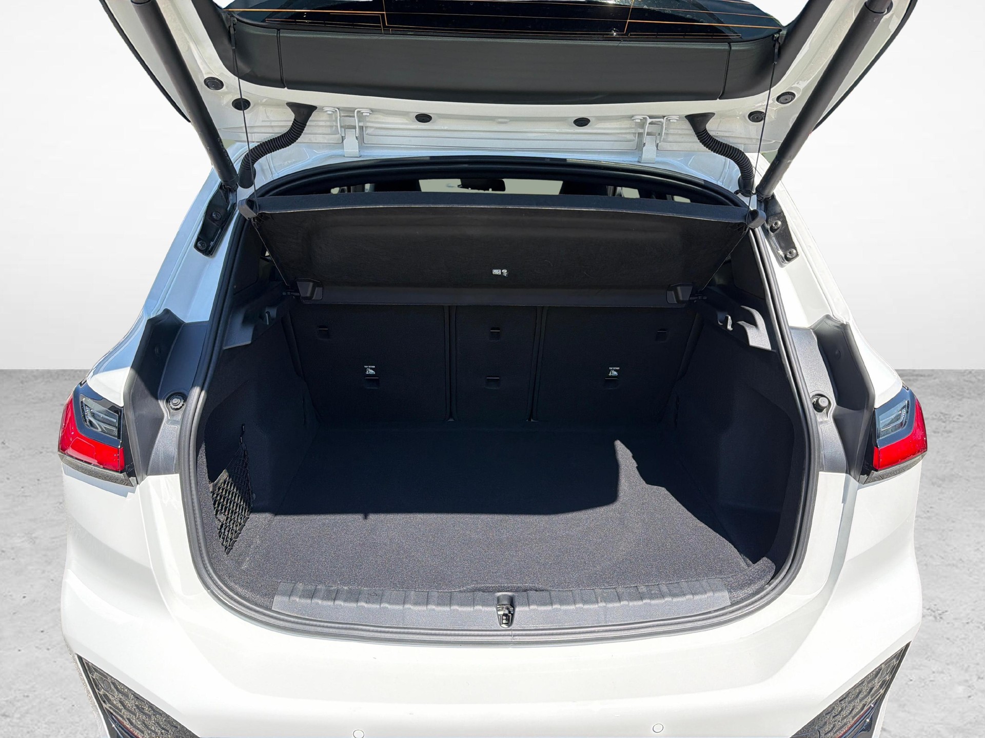BMW 218d SDKG Active Tourer-image-19