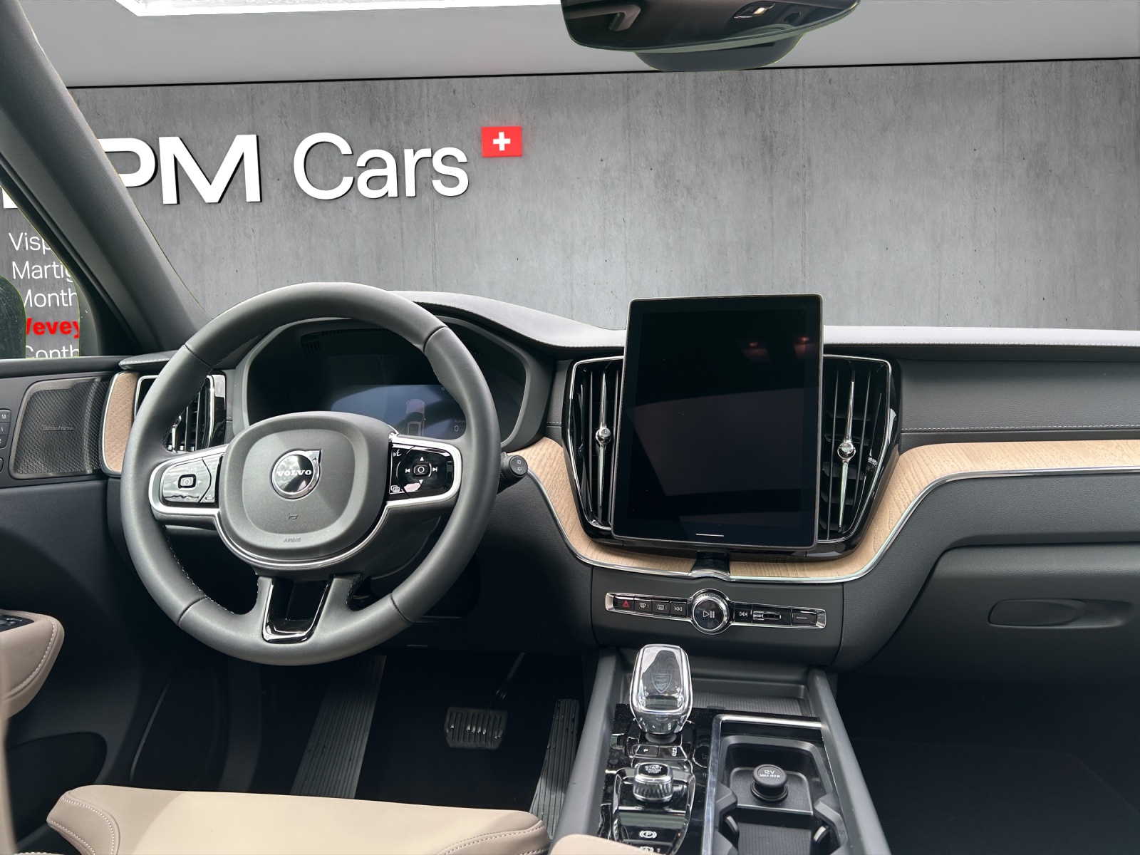 VOLVO XC60 T6 eAWD PluginHybrid Ultra Dark Geartronic-image-11
