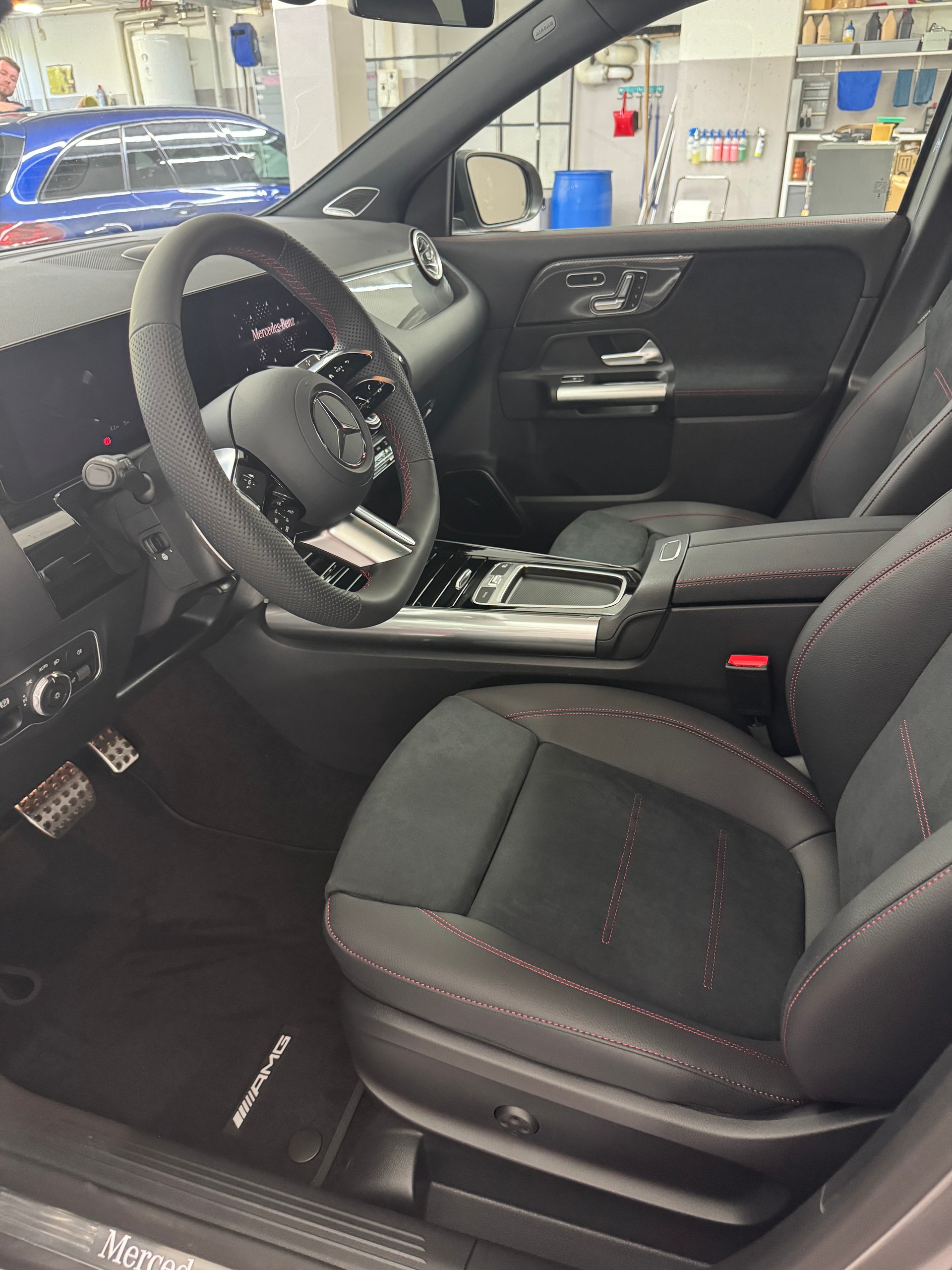 MERCEDES-BENZ GLA 250 4MATIC Swiss Star-image-7