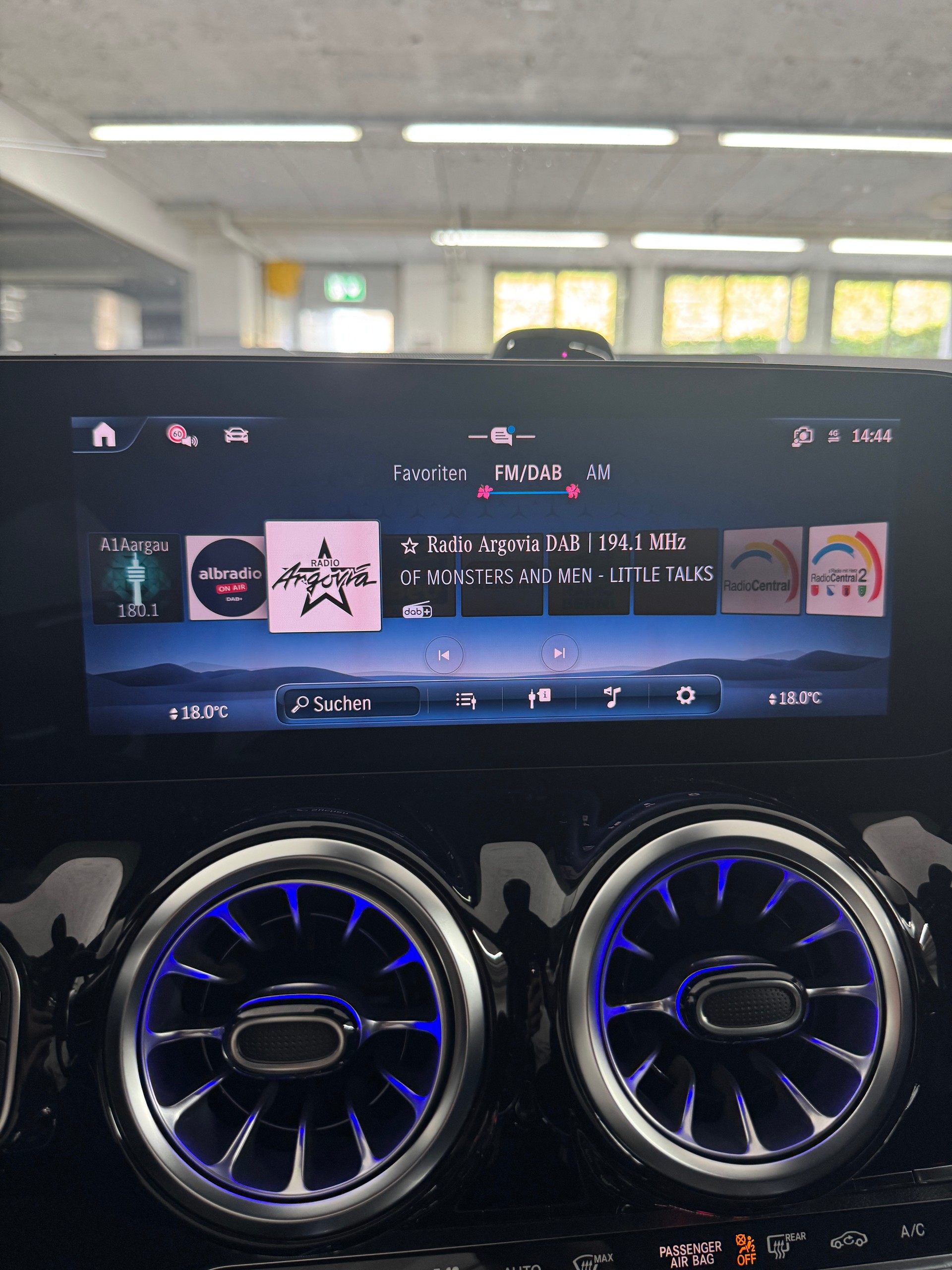 MERCEDES-BENZ GLA 250 4MATIC Swiss Star-image-11