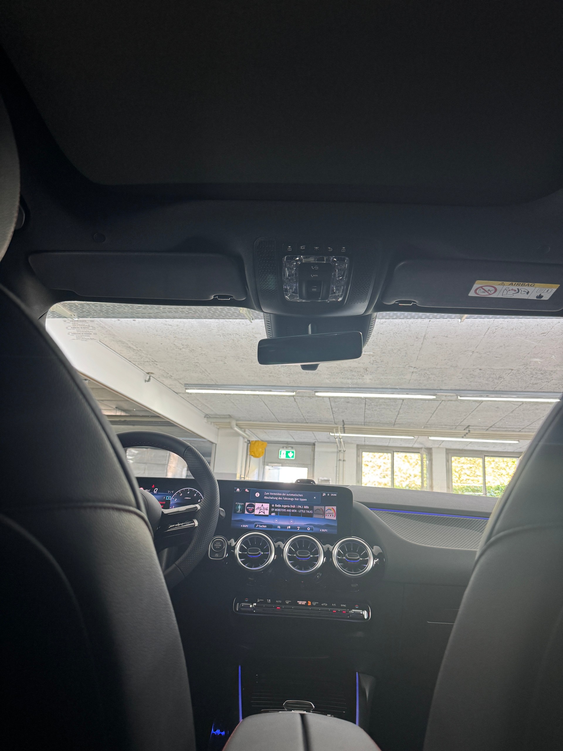 MERCEDES-BENZ GLA 250 4MATIC Swiss Star-image-16