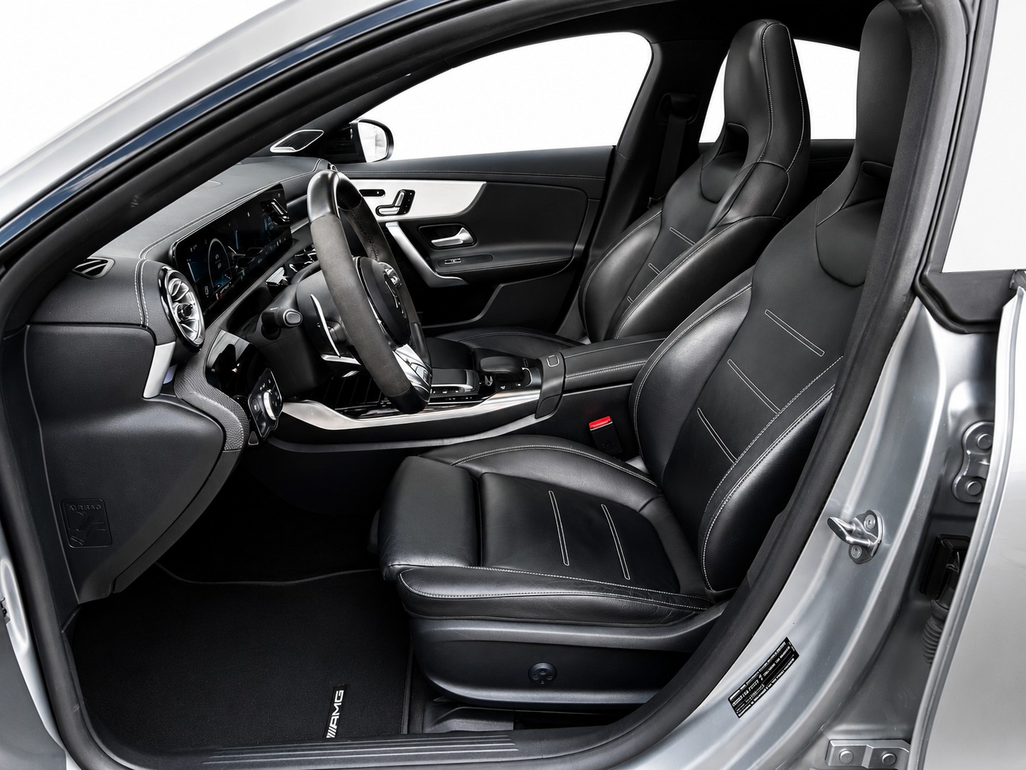 MERCEDES-BENZ CLA 45 S AMG 4matic+ CH FAHRZEUG-image-10