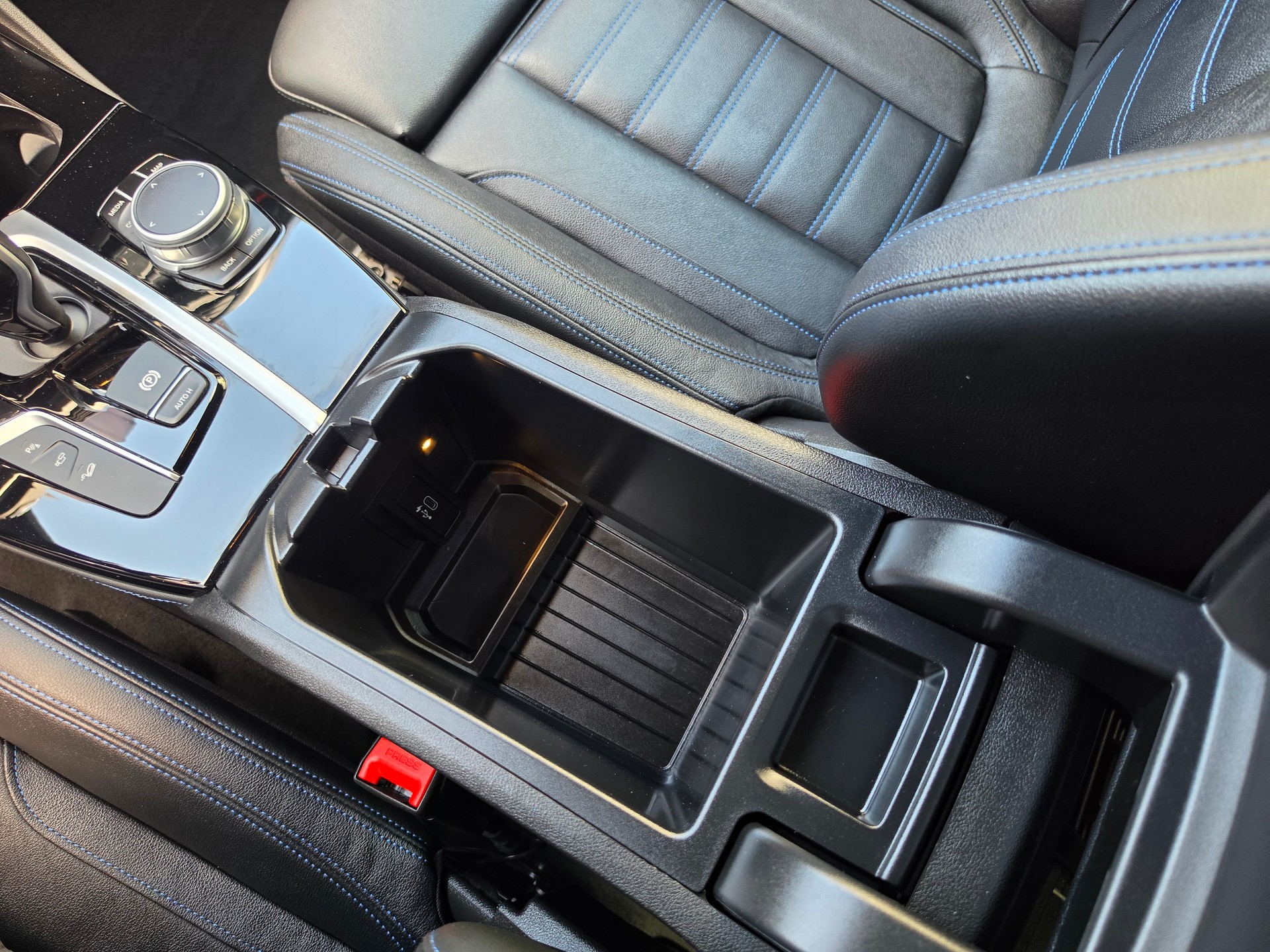 BMW X4 M40i Steptronic-image-45