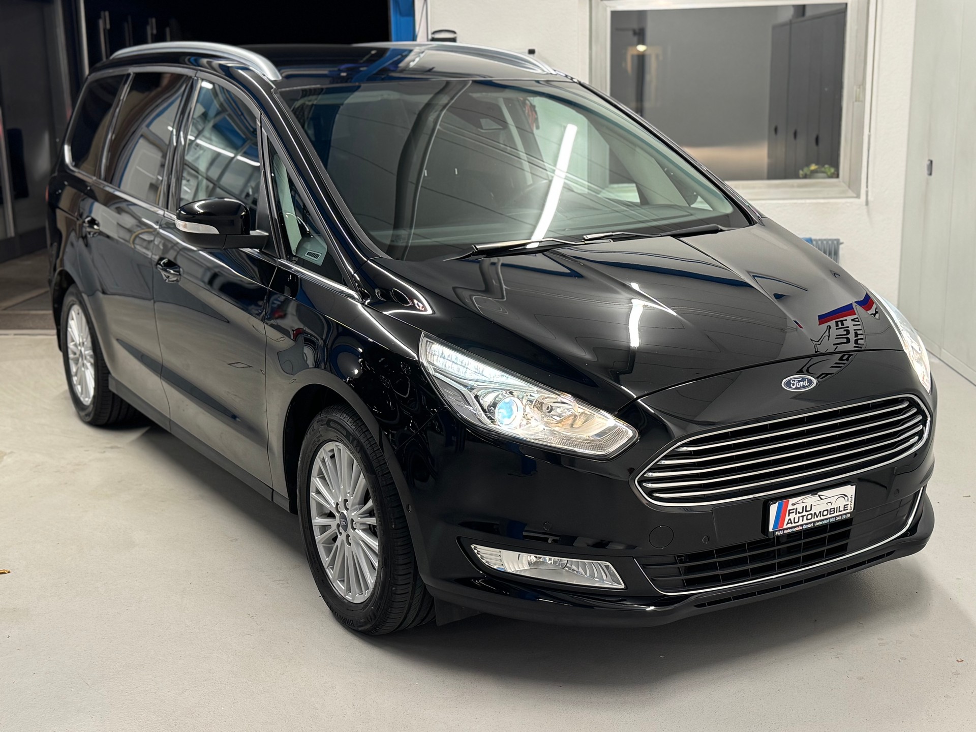 FORD Galaxy 2.0 TDCi Trend AWD PowerShift-image-2