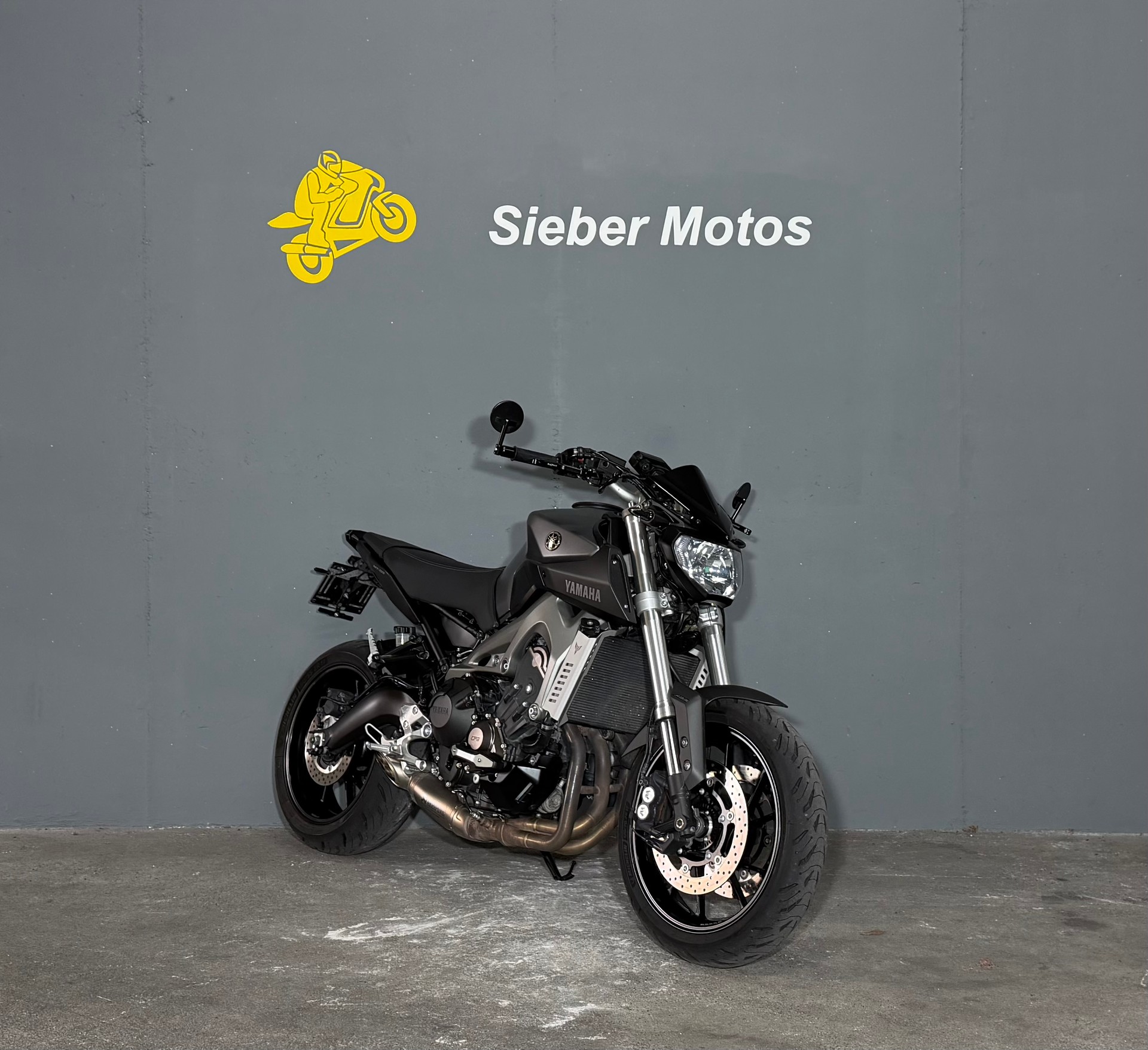 YAMAHA MT-09 ABS-image-1
