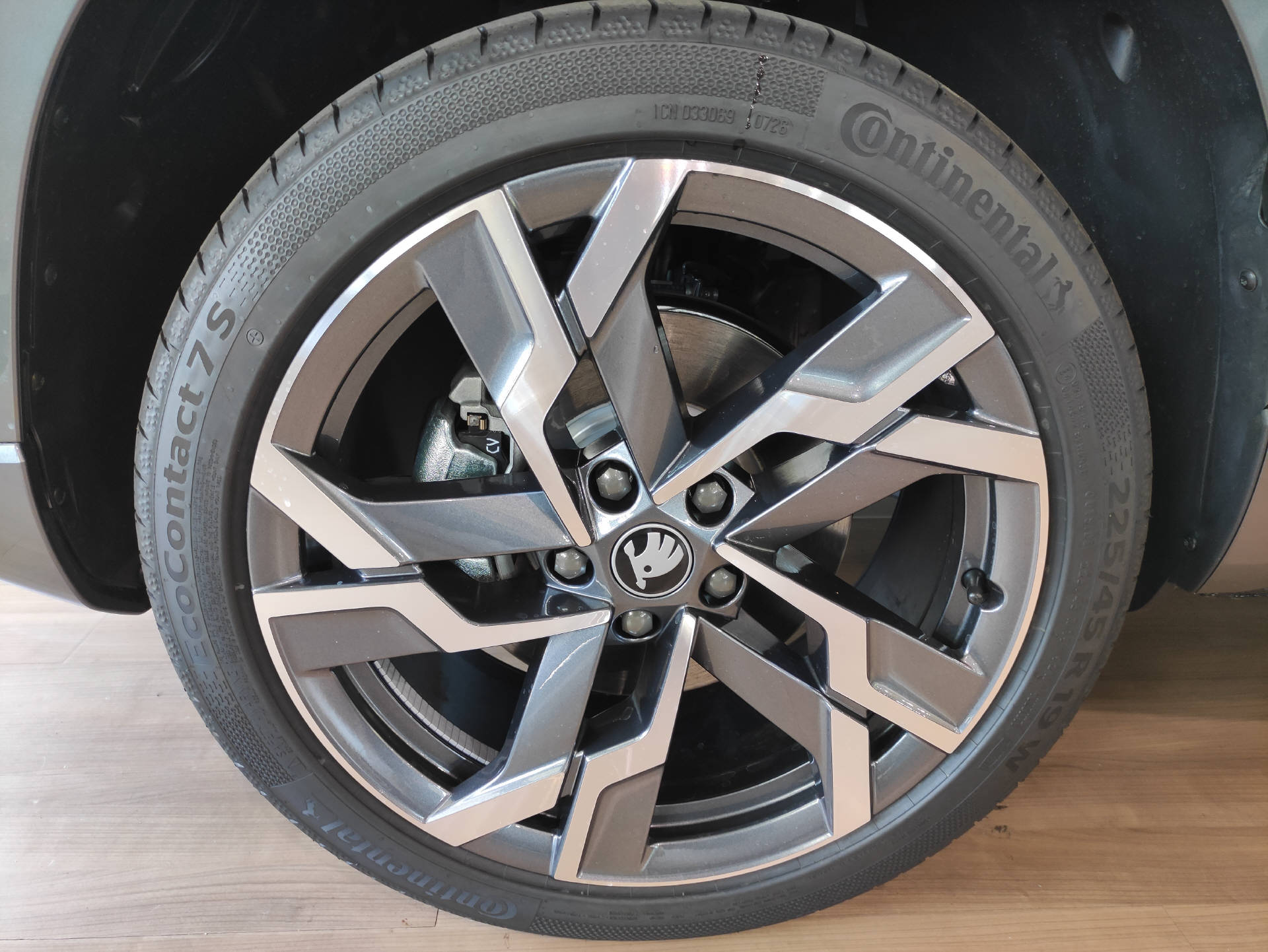 SKODA Karoq 2.0 TSI SportLine 4x4 DSG-showroom-element-3