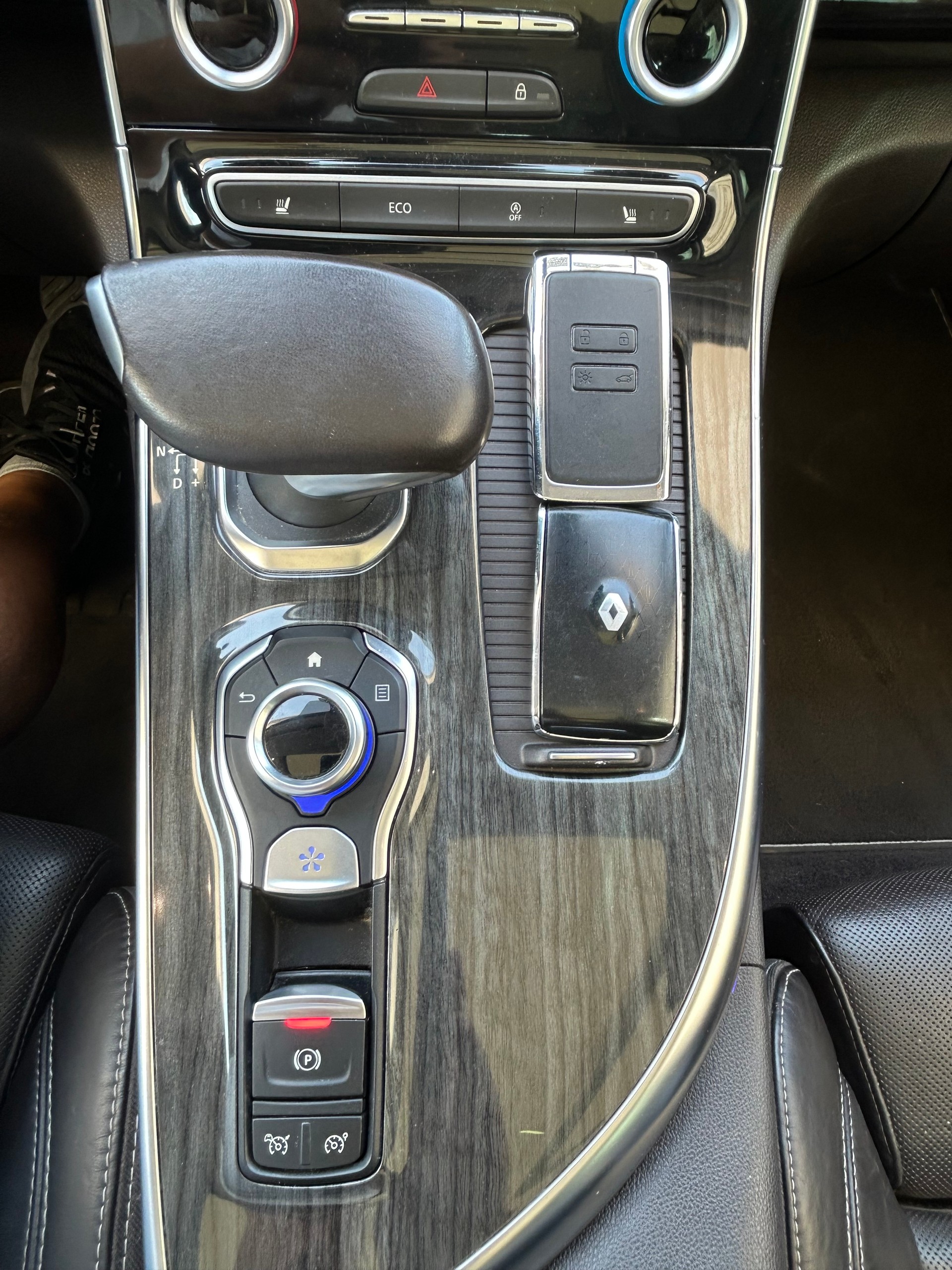 RENAULT Espace 1.6 dCi Intens EDC-image-11