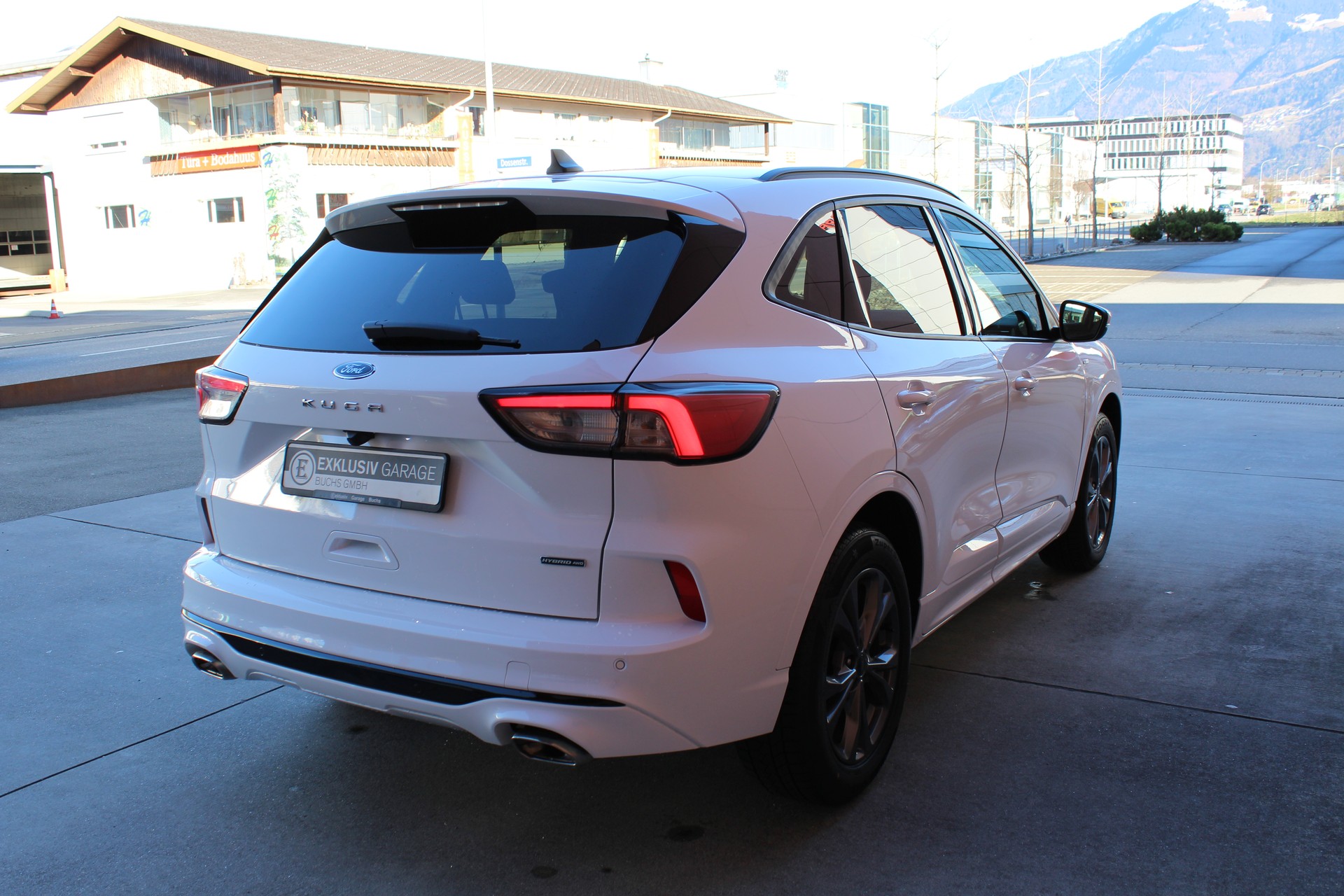FORD Kuga 2.5 FHEV ST-Line X 4WD-image-5