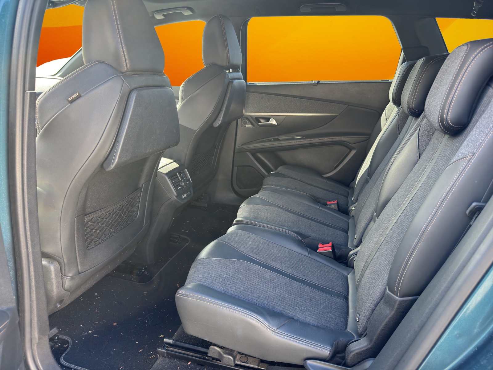 PEUGEOT 5008 1.6 Pure Tech GT LineEAT8-image-11