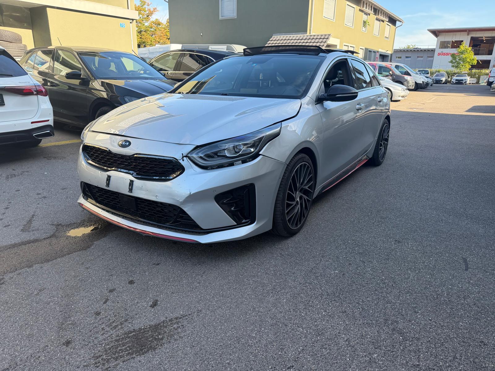 KIA ProCeed 1.6 T-GDi GT DCT-image-2