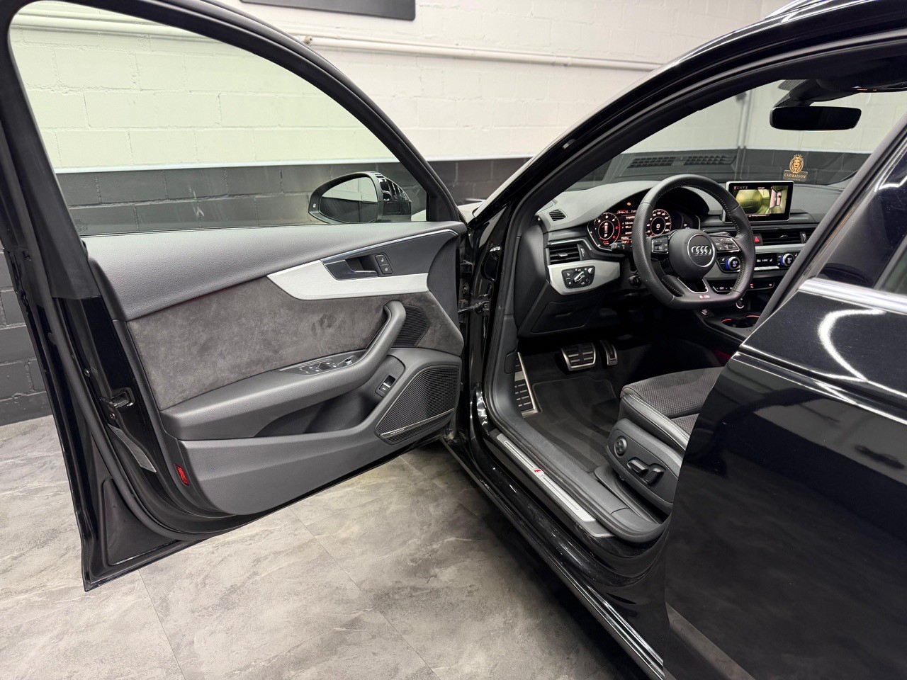 AUDI A4 Avant 3.0 TDI Sport S Line quattro | S-Line | 360° Kamera | Anhängerkupplung | Schiebedach-image-11